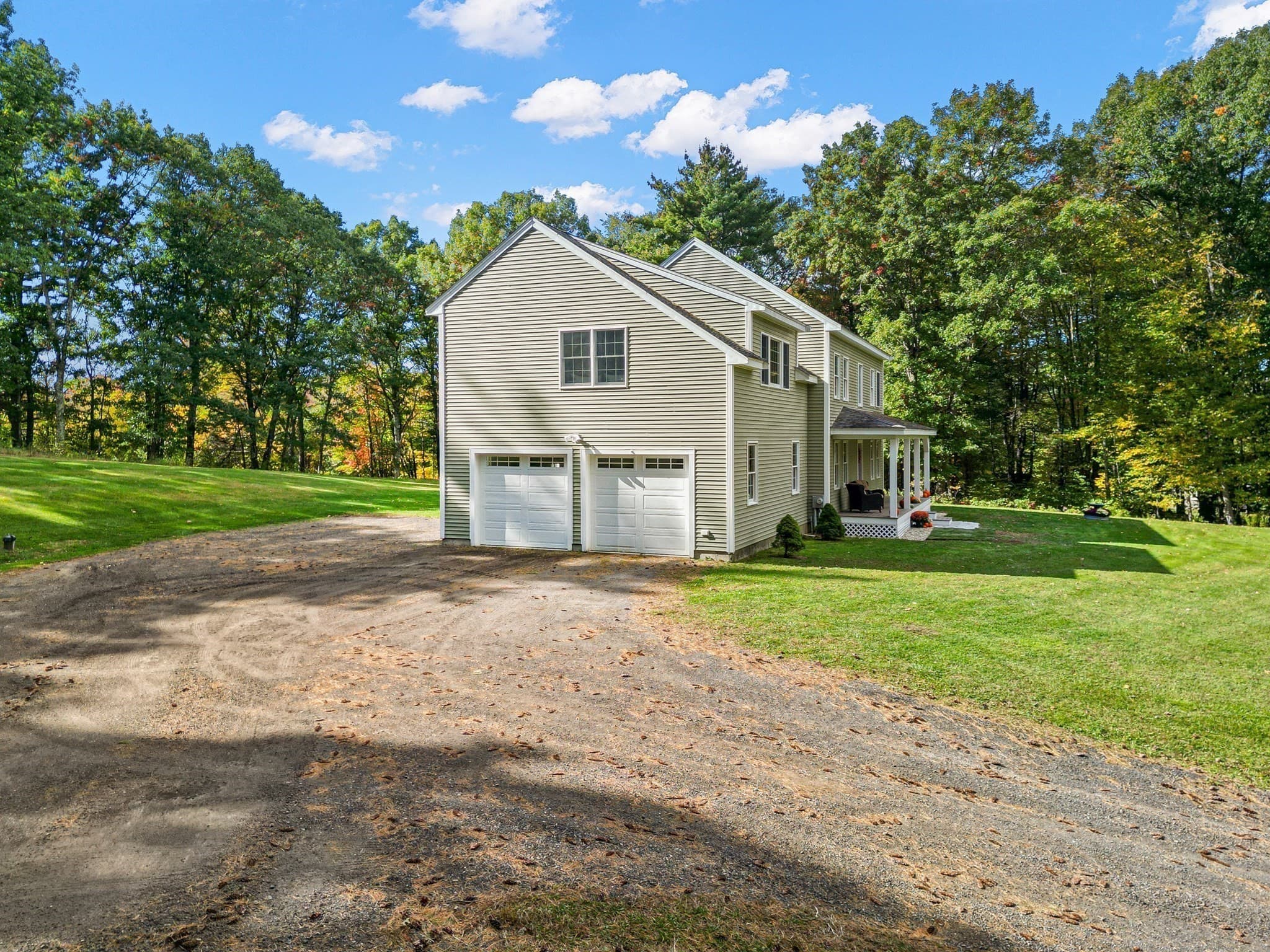 Single Family Residence at 33 Archelaus Pl, West Newbury MA 01985, West Newbury, photo 3 of 40