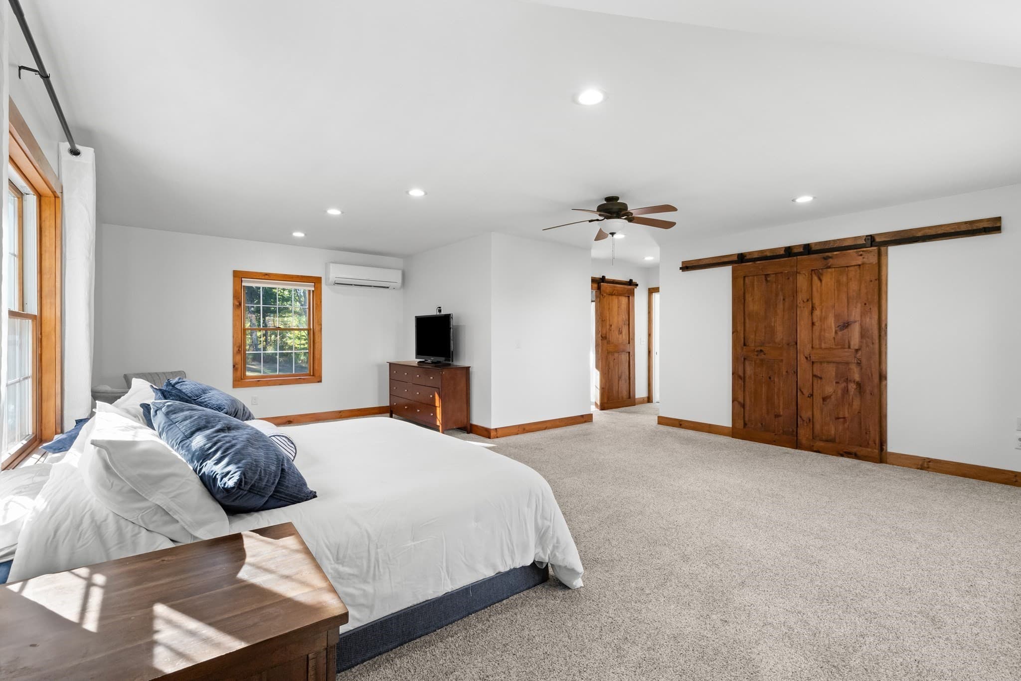Single Family Residence at 33 Archelaus Pl, West Newbury MA 01985, West Newbury, photo 20 of 40