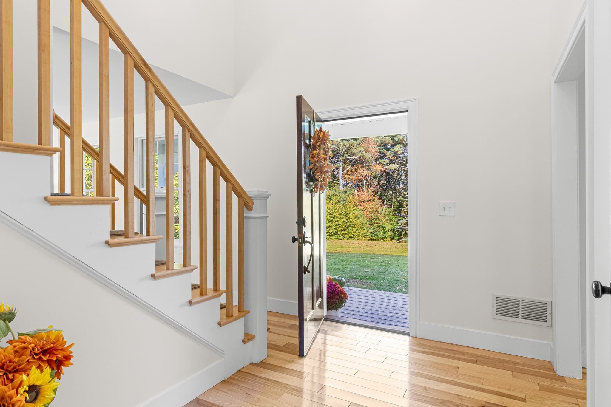 Single Family Residence at 33 Archelaus Pl, West Newbury MA 01985, West Newbury, photo 9 of 40
