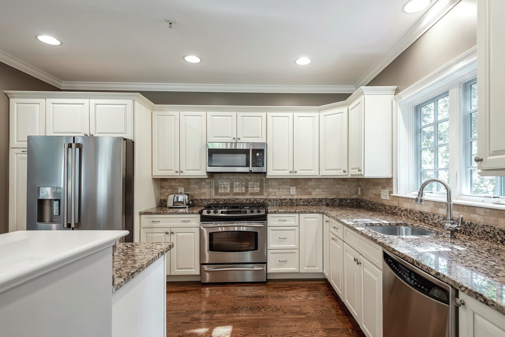 Single Family Residence at 6 Partridgeberry Pl, Ipswich MA 01938, Ipswich, photo 7 of 29