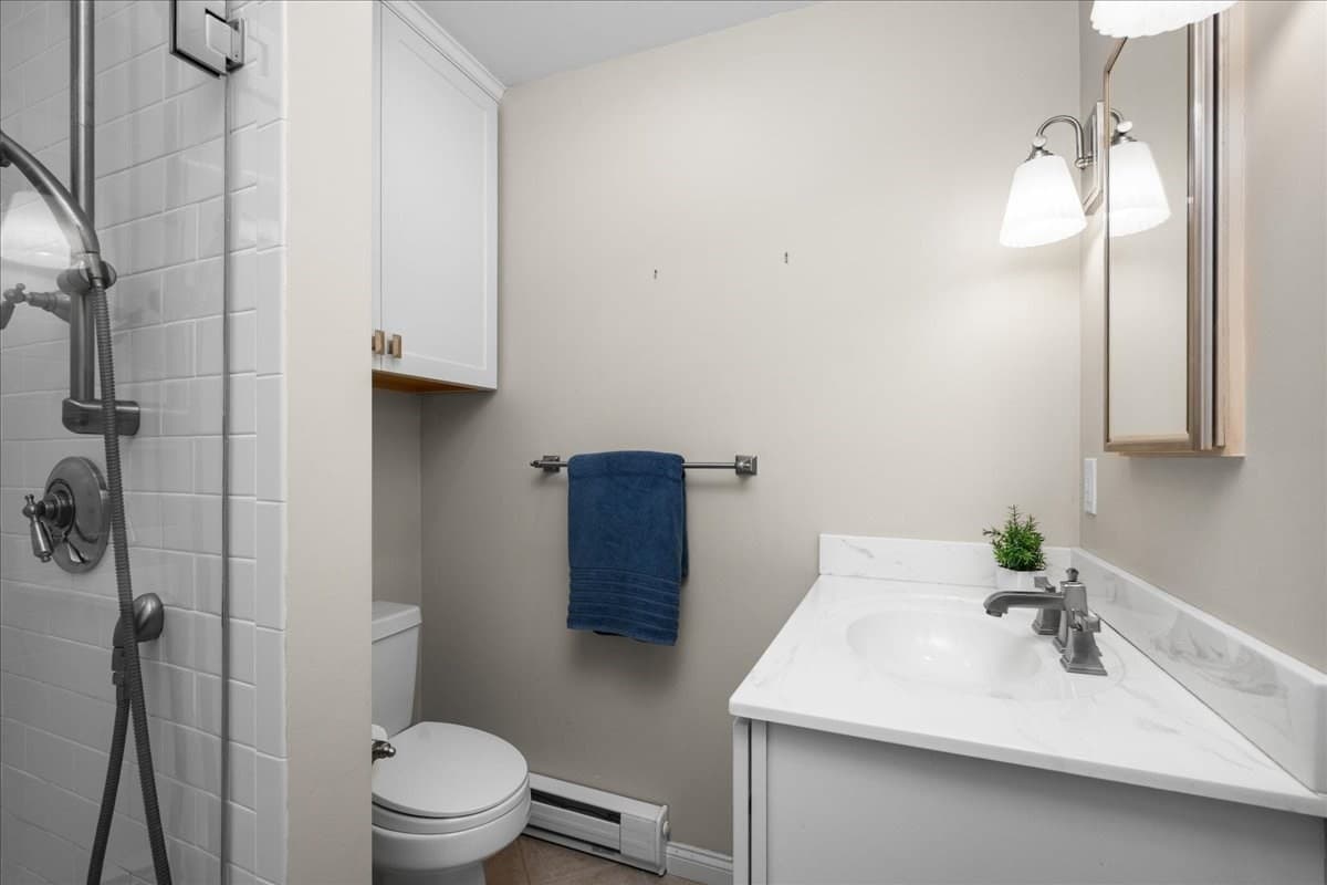 Single Family Residence at 22 Vassar St, Worcester MA 01602, Worcester, photo 30 of 41