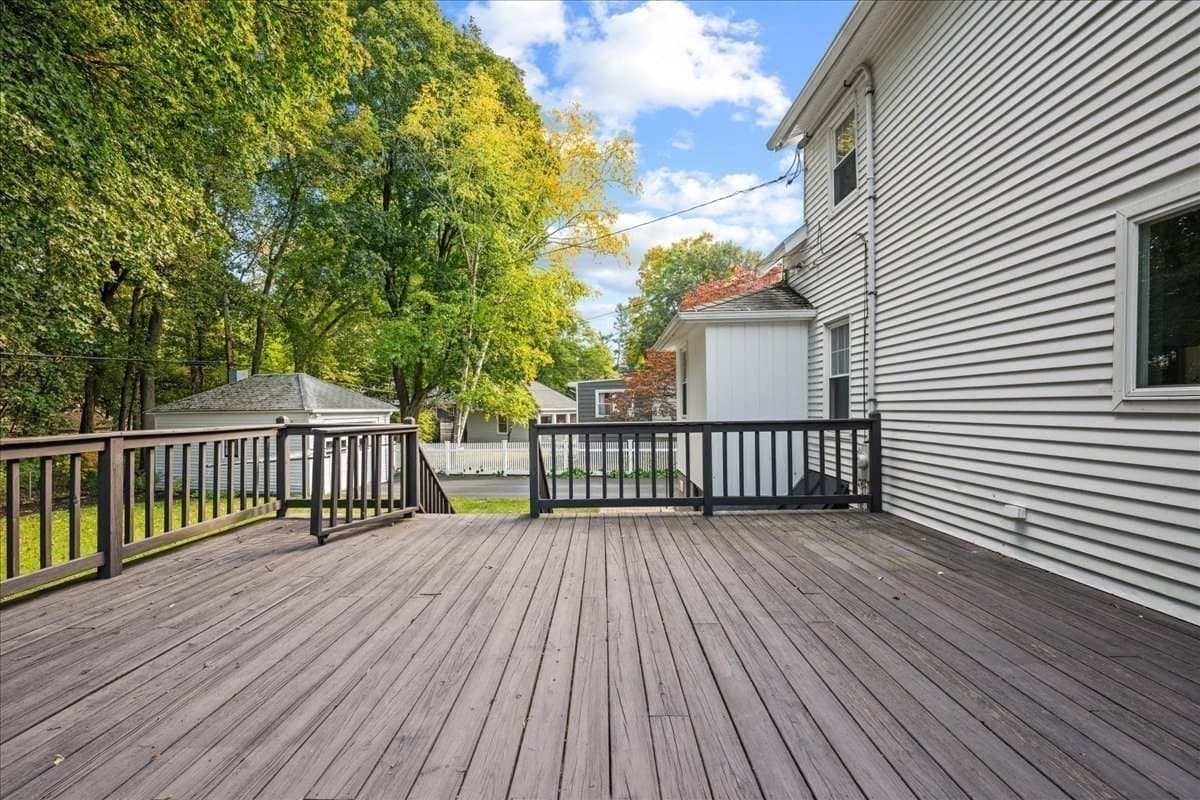 Single Family Residence at 22 Vassar St, Worcester MA 01602, Worcester, photo 33 of 41