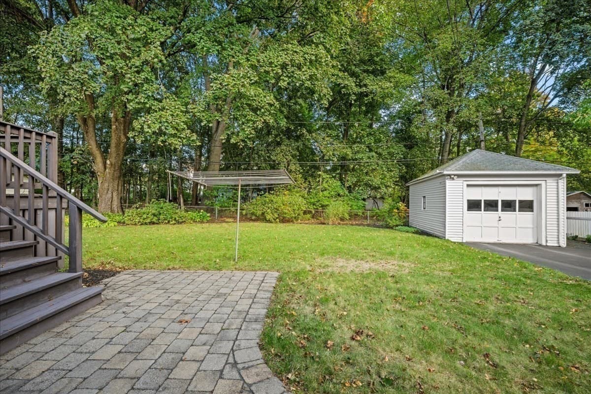Single Family Residence at 22 Vassar St, Worcester MA 01602, Worcester, photo 35 of 41