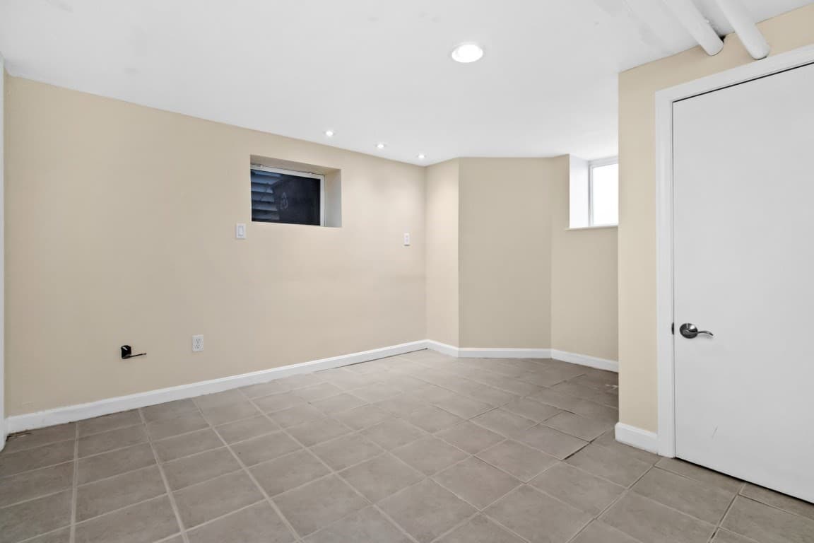 Condominium at 14-16 Story St # 1, Boston MA 02127, Boston, photo 15 of 22