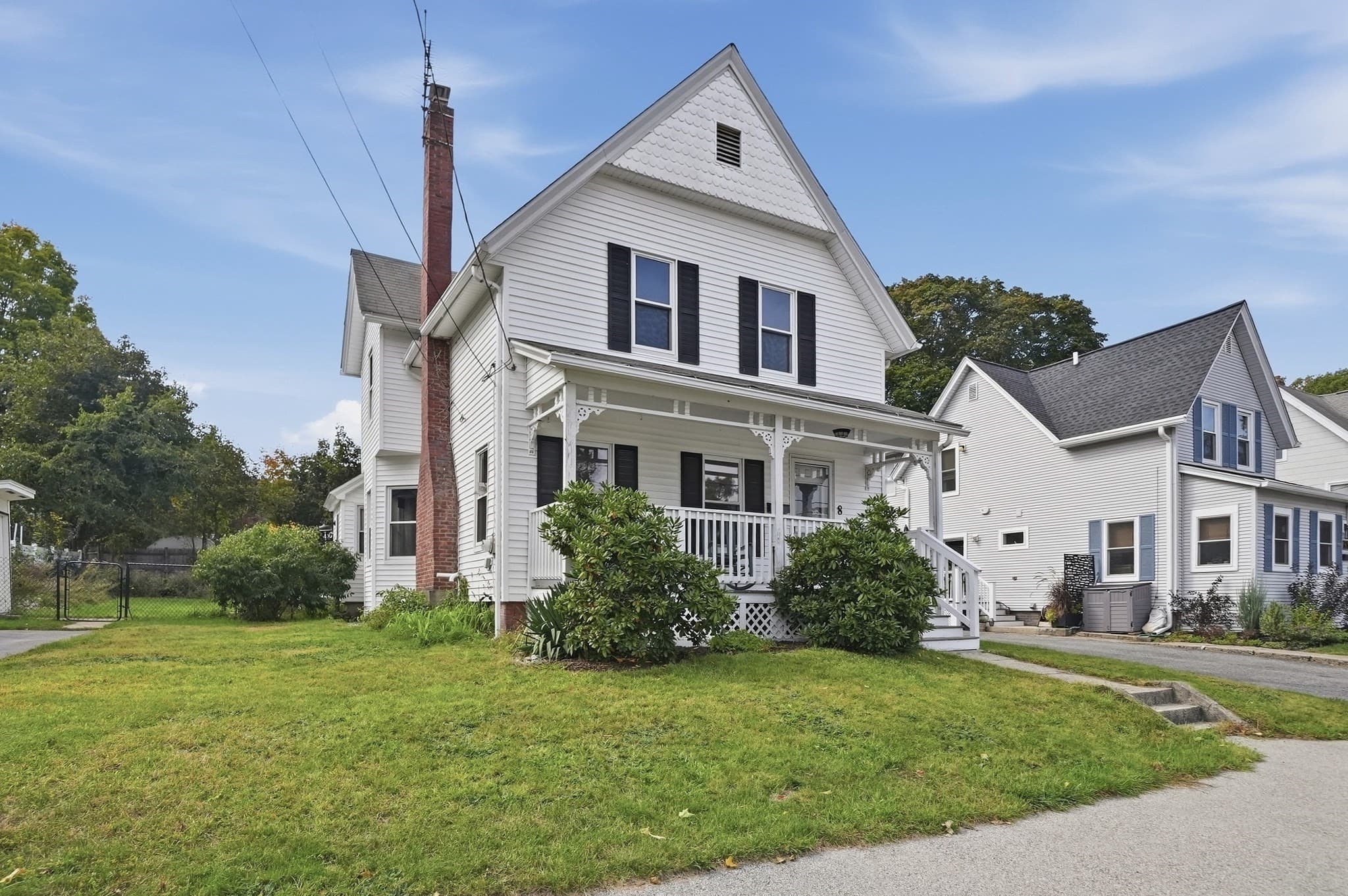 Single Family Residence at 8 Agate Avenue, Worcester MA 01604, Worcester, photo 2 of 25