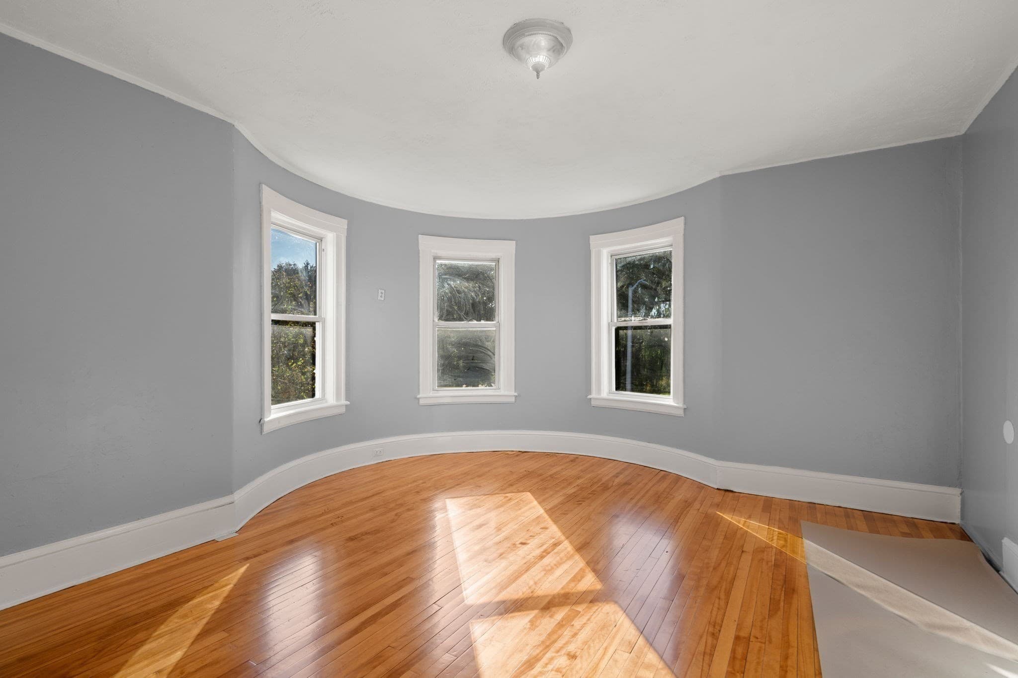 3 Family - 3 Units Up/Down at 107 Vernon St, Worcester MA 01610, Worcester, photo 17 of 41