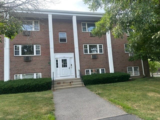 238 Rock St # 5, Norwood MA 02062