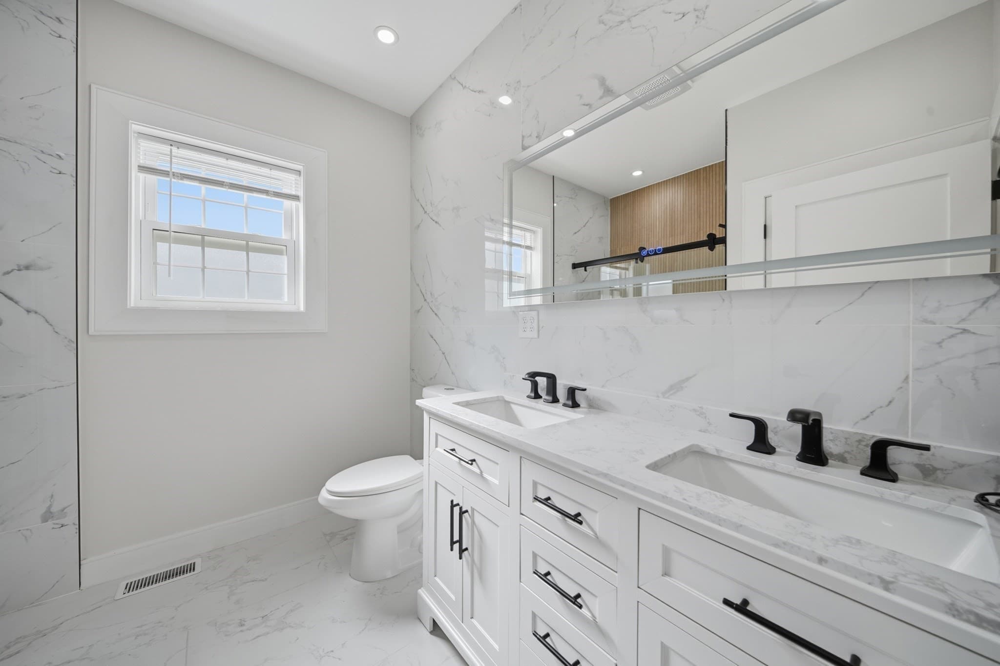 Single Family Residence at 18 Elmcrest Road, North Andover MA 01845, North Andover, photo 12 of 41