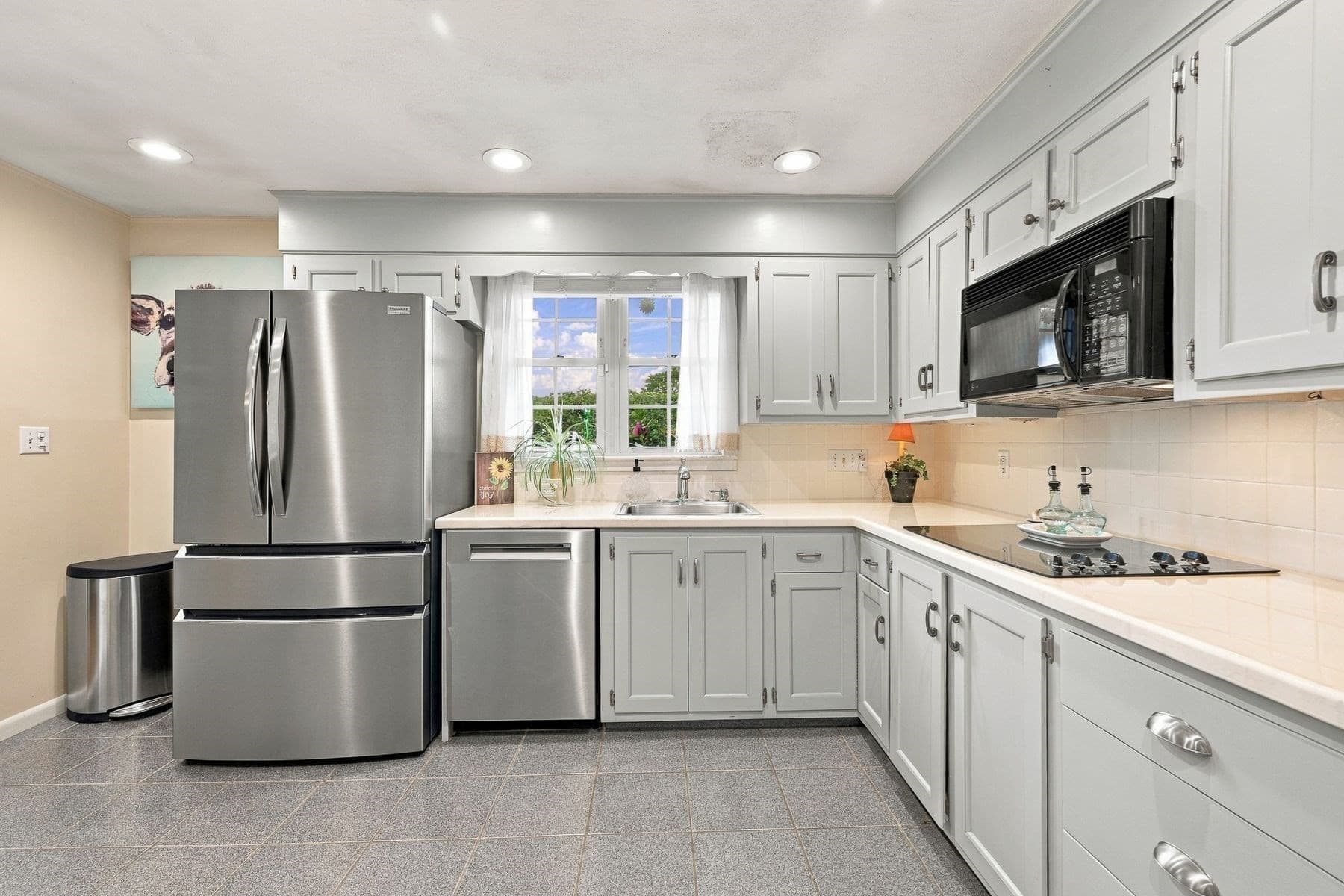 Single Family Residence at 709 Humphrey St, Swampscott MA 01907, Swampscott, photo 14 of 34