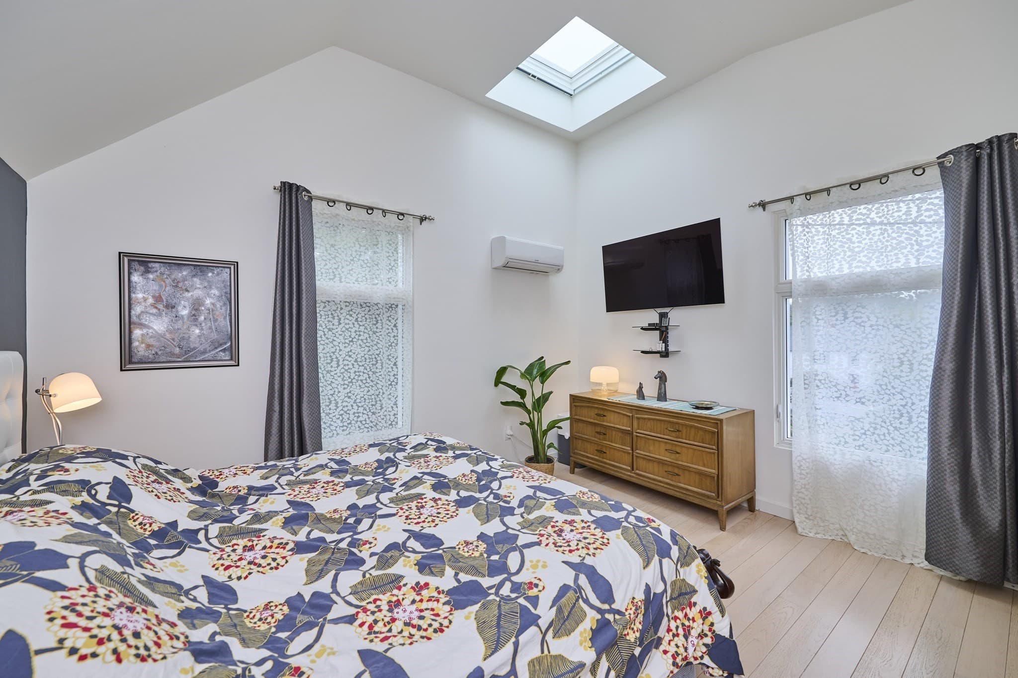 Single Family Residence at 66 Catherine St # 66, Boston MA 02131, Boston, photo 22 of 38