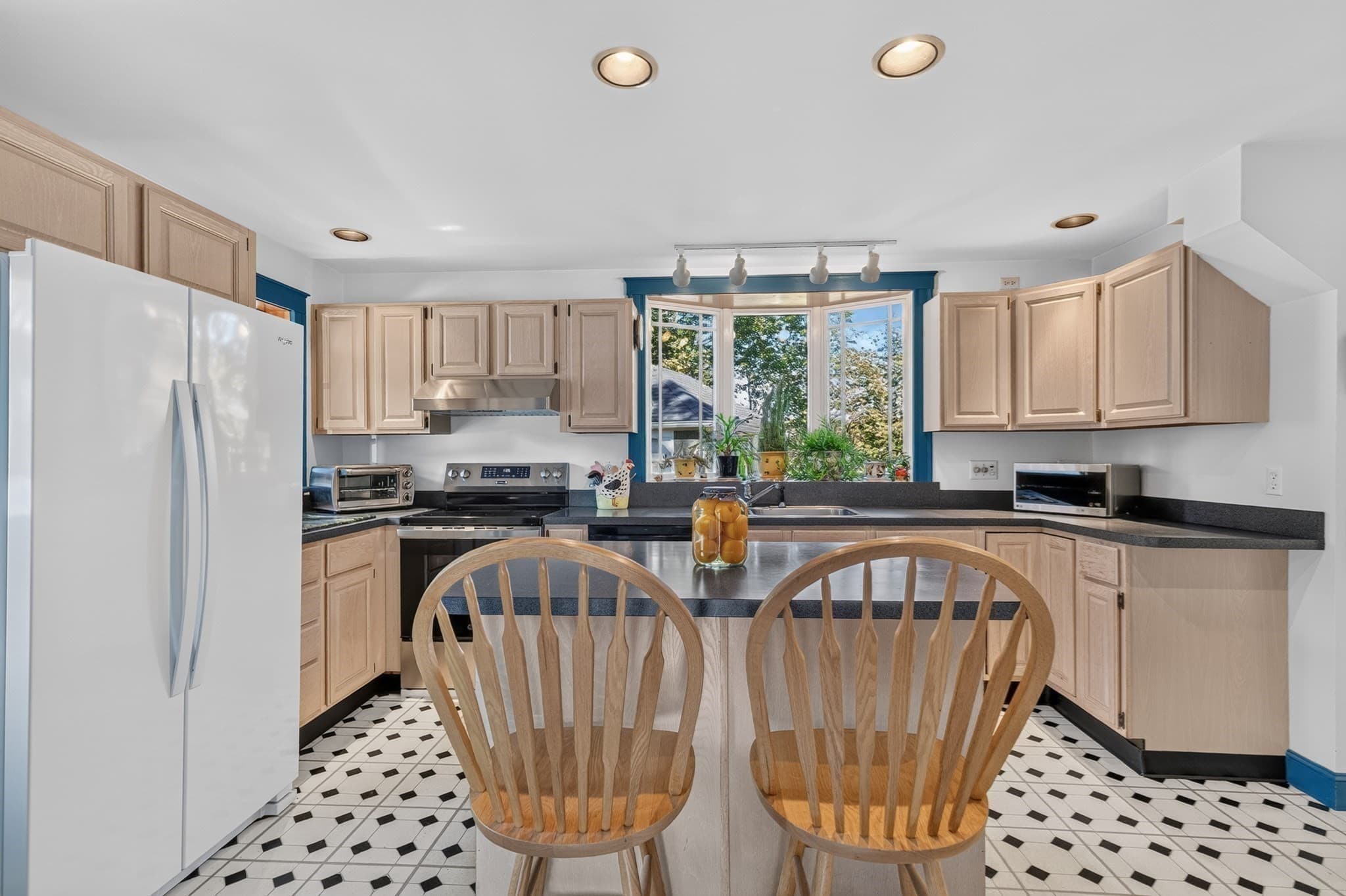 Single Family Residence at 81 Chandler Road, Medford MA 02155, Medford, photo 4 of 25