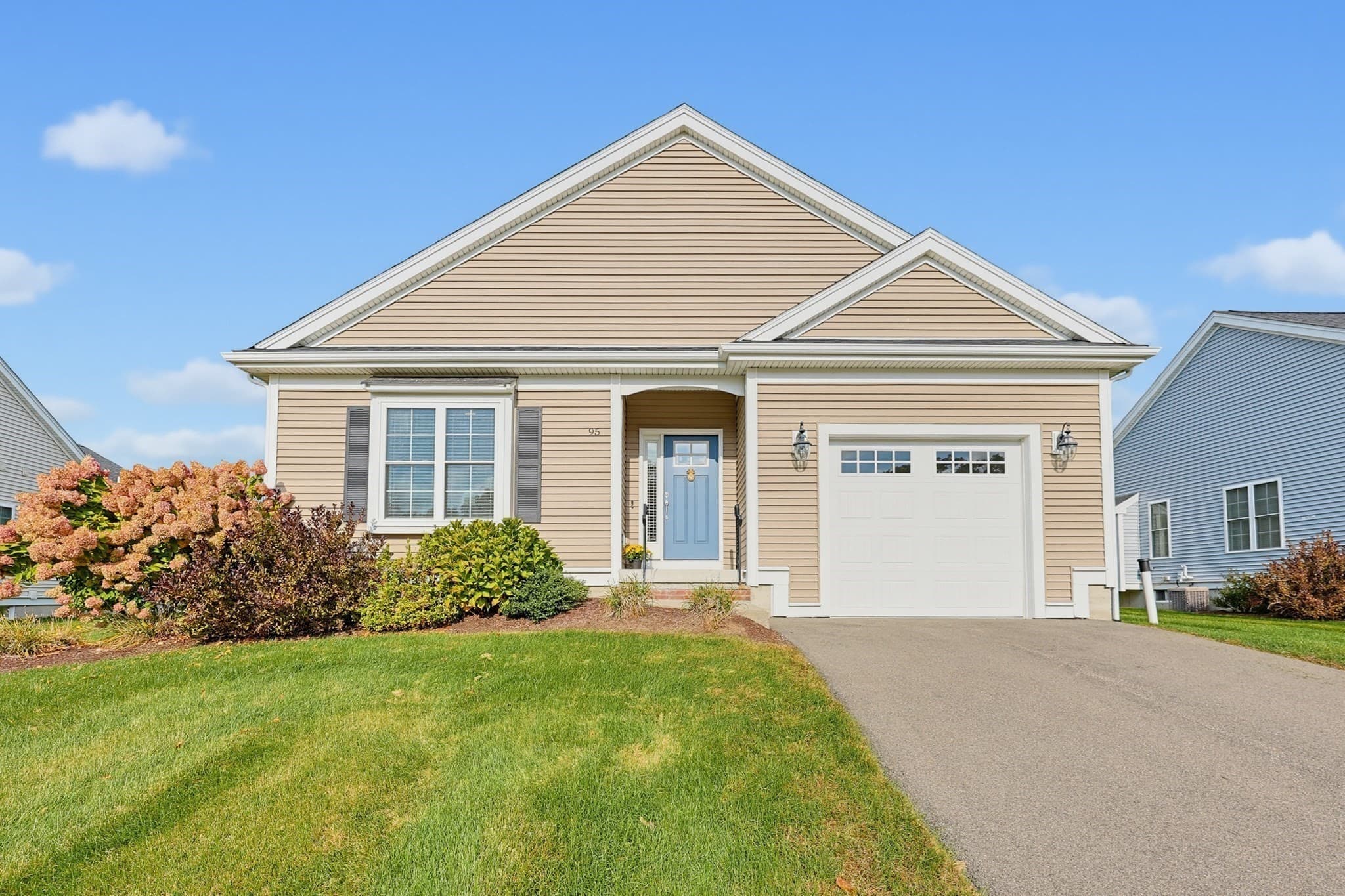 95 Partridge View Lane N, Wrentham MA 02093