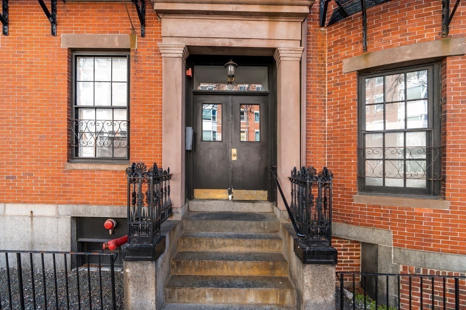 Condominium at 13 Bowdoin St, Boston MA 02114, Boston, photo 10 of 10