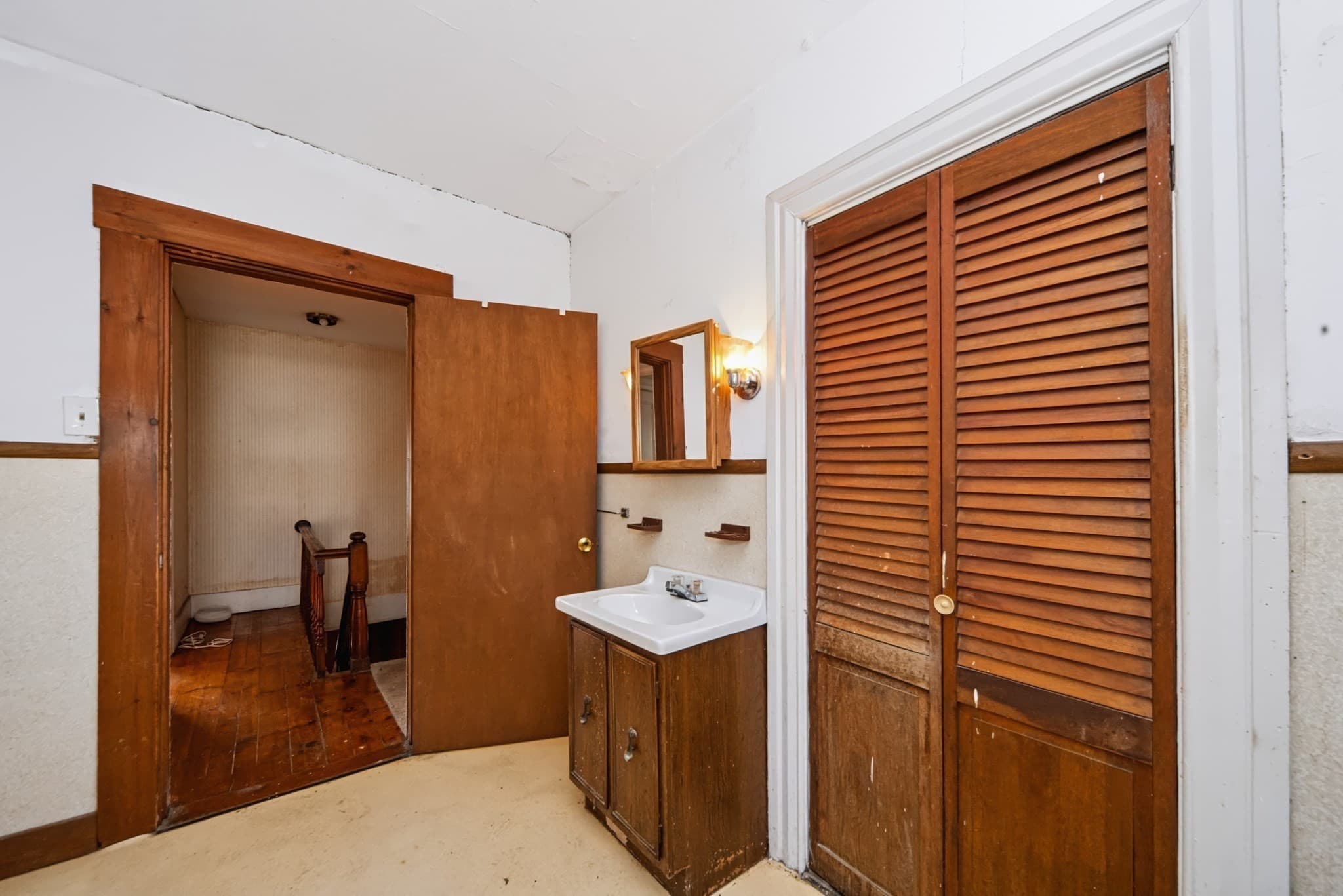 Single Family Residence at 22 Chace St, Clinton MA 01510, Clinton, photo 27 of 40