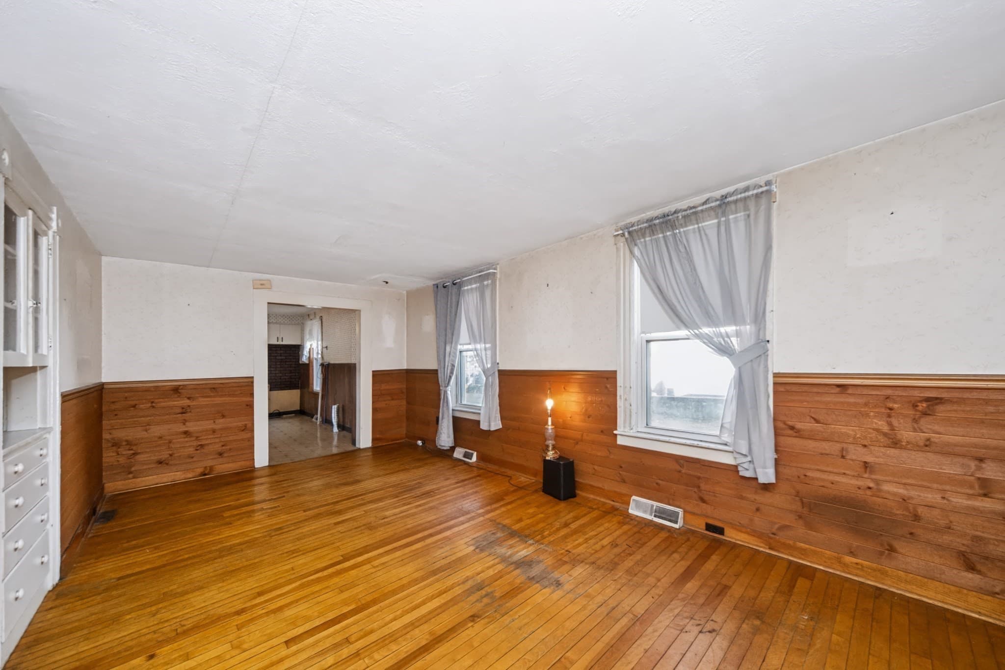 Single Family Residence at 22 Chace St, Clinton MA 01510, Clinton, photo 12 of 40