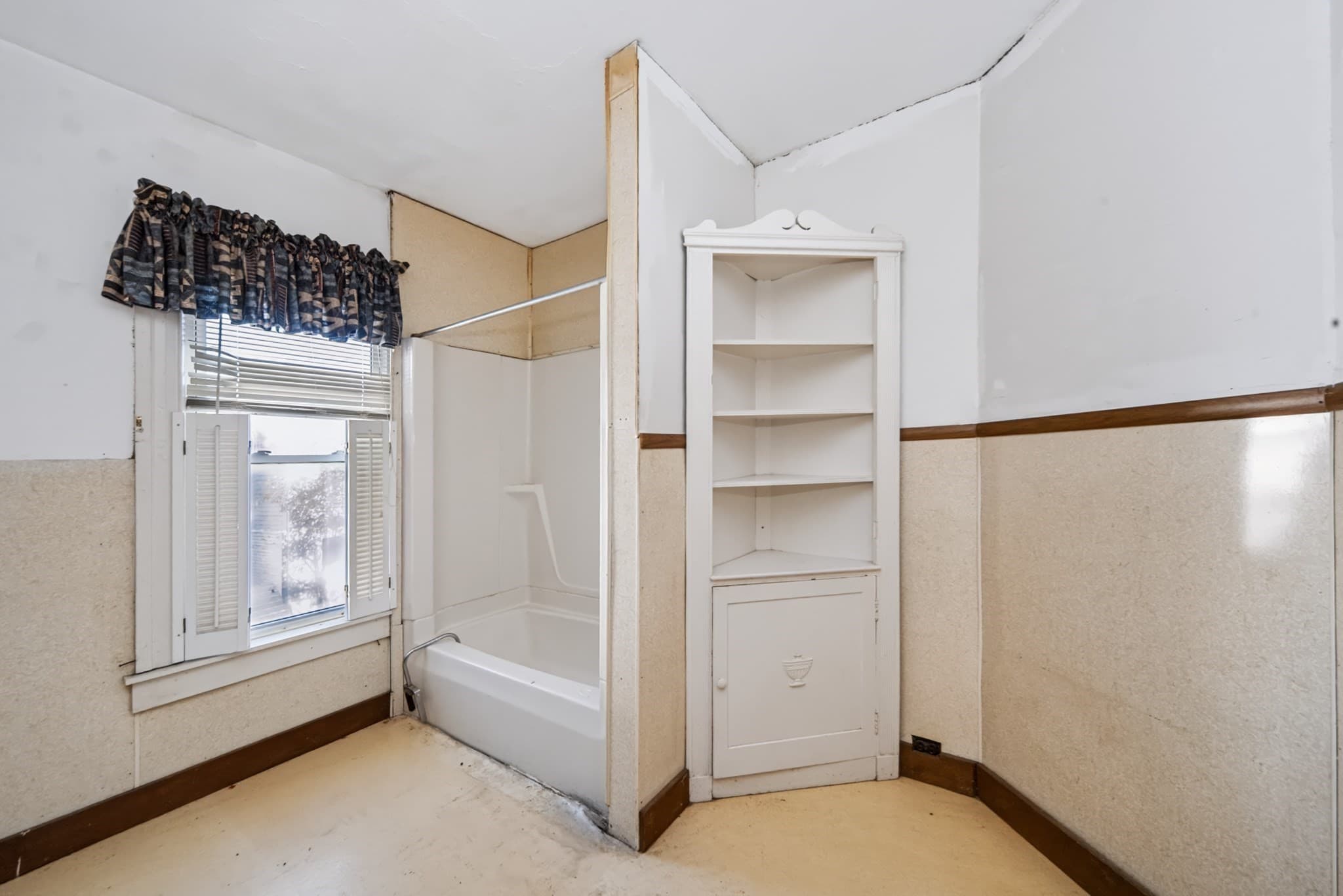 Single Family Residence at 22 Chace St, Clinton MA 01510, Clinton, photo 28 of 40
