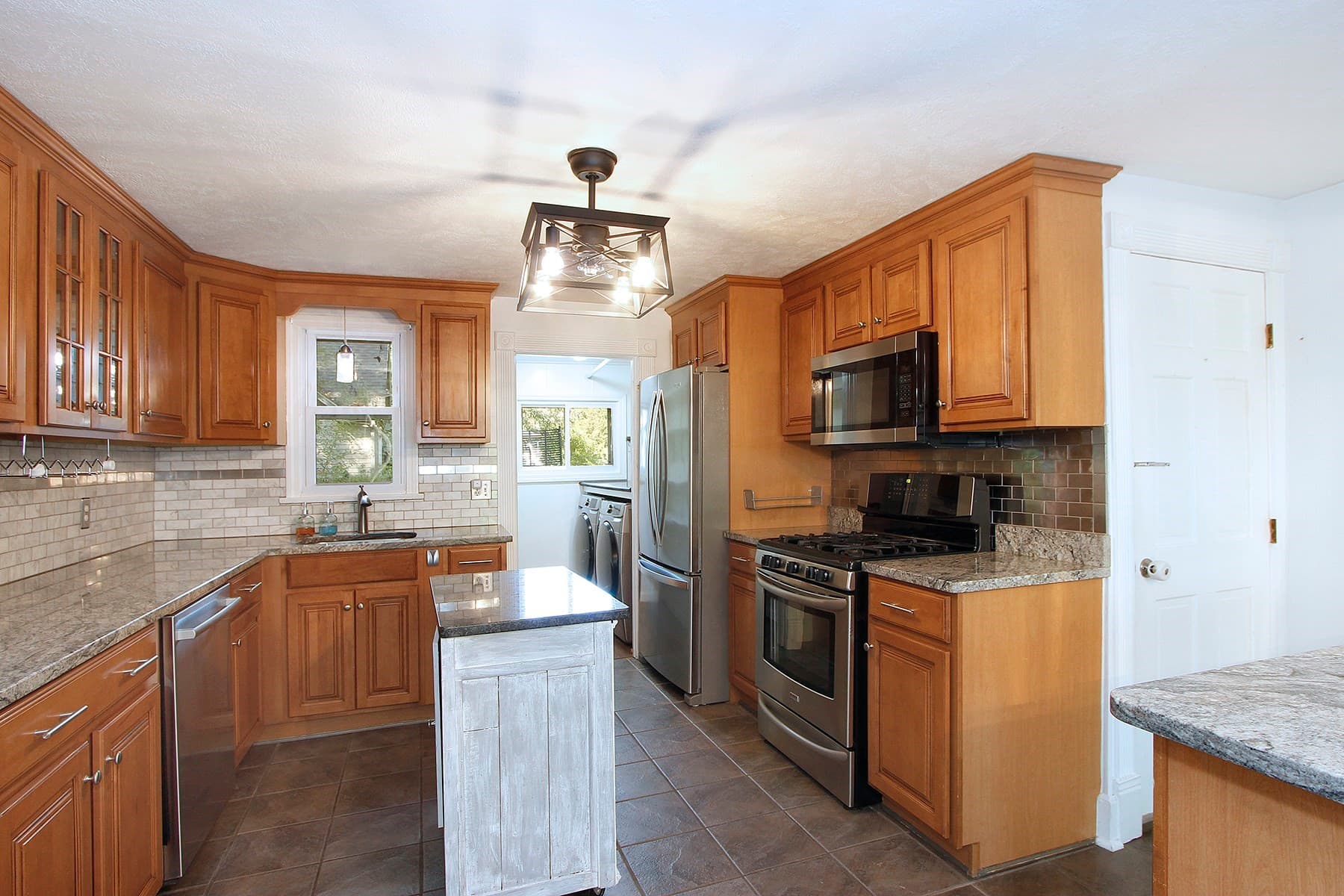 Single Family Residence at 427 Bedford Street, Lakeville MA 02347, Lakeville, photo 7 of 40