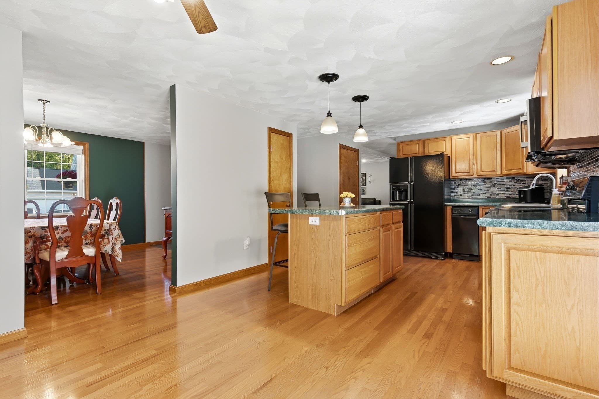 Single Family Residence at 43 Calumet St, Salem MA 01970, Salem, photo 7 of 42