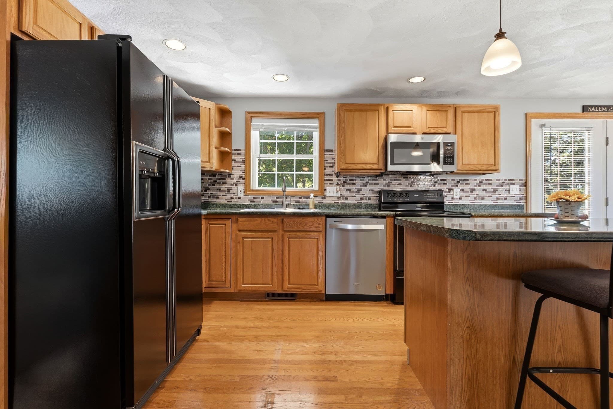 Single Family Residence at 43 Calumet St, Salem MA 01970, Salem, photo 10 of 42