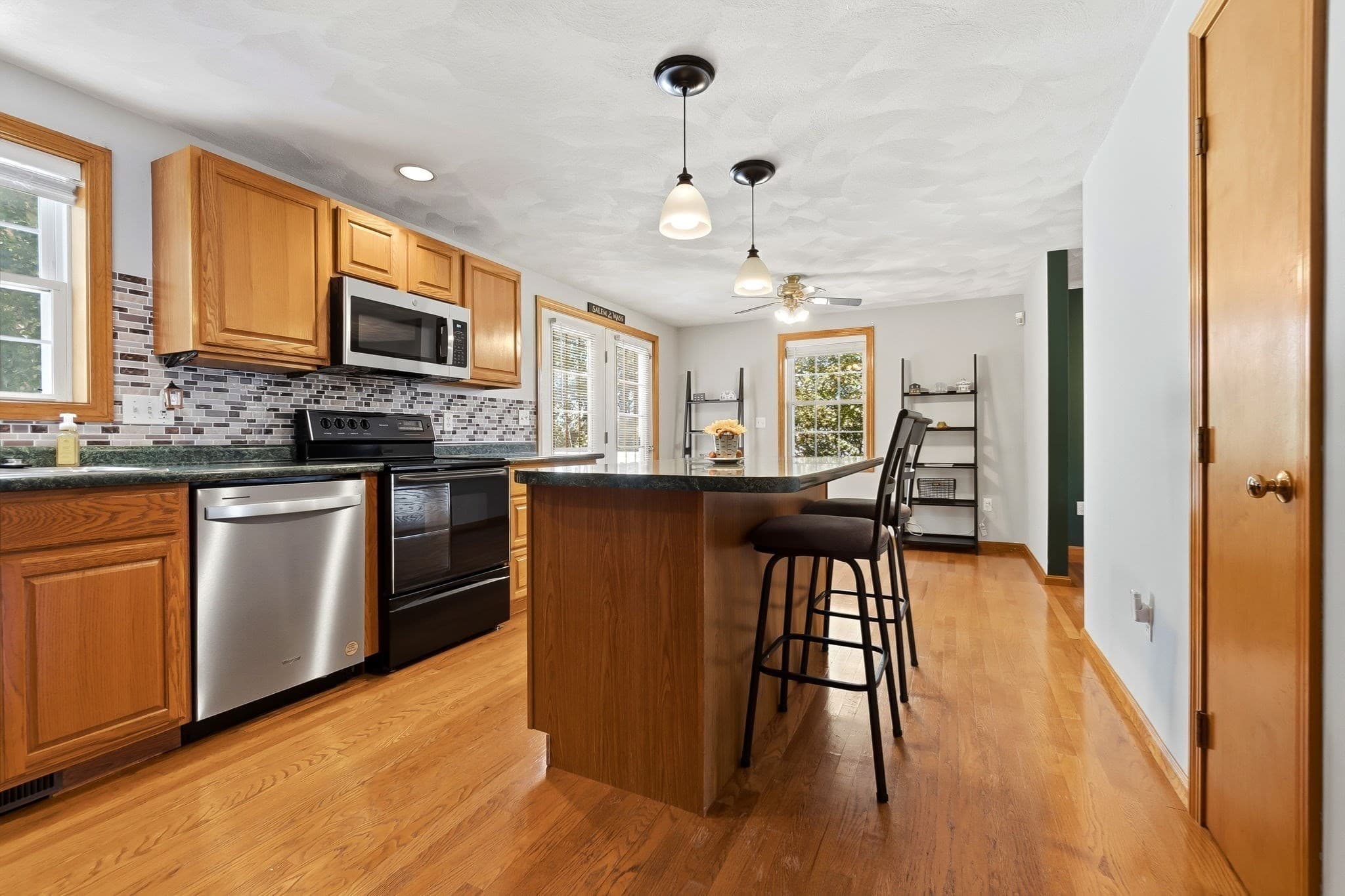 Single Family Residence at 43 Calumet St, Salem MA 01970, Salem, photo 11 of 42