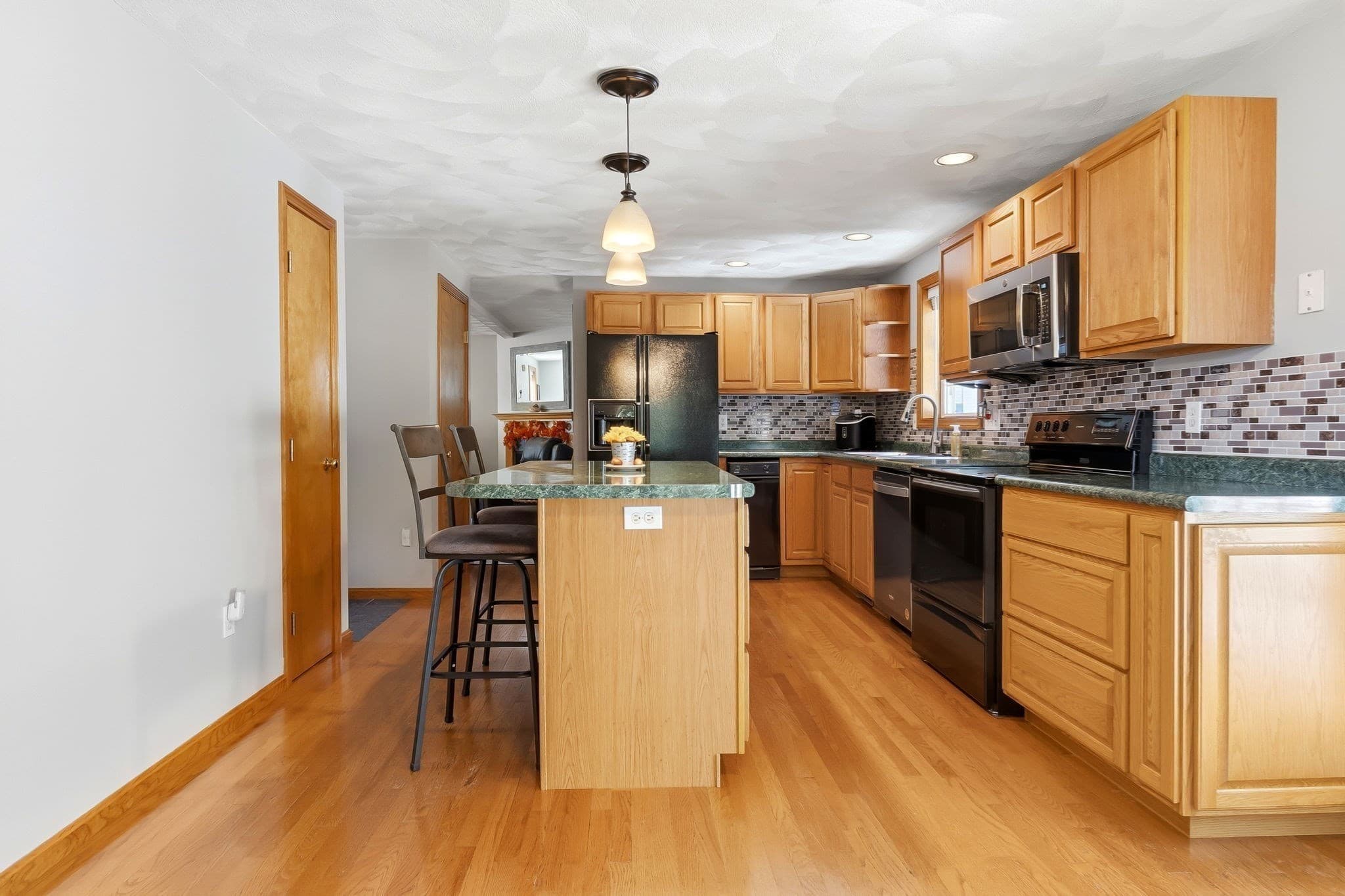 Single Family Residence at 43 Calumet St, Salem MA 01970, Salem, photo 8 of 42