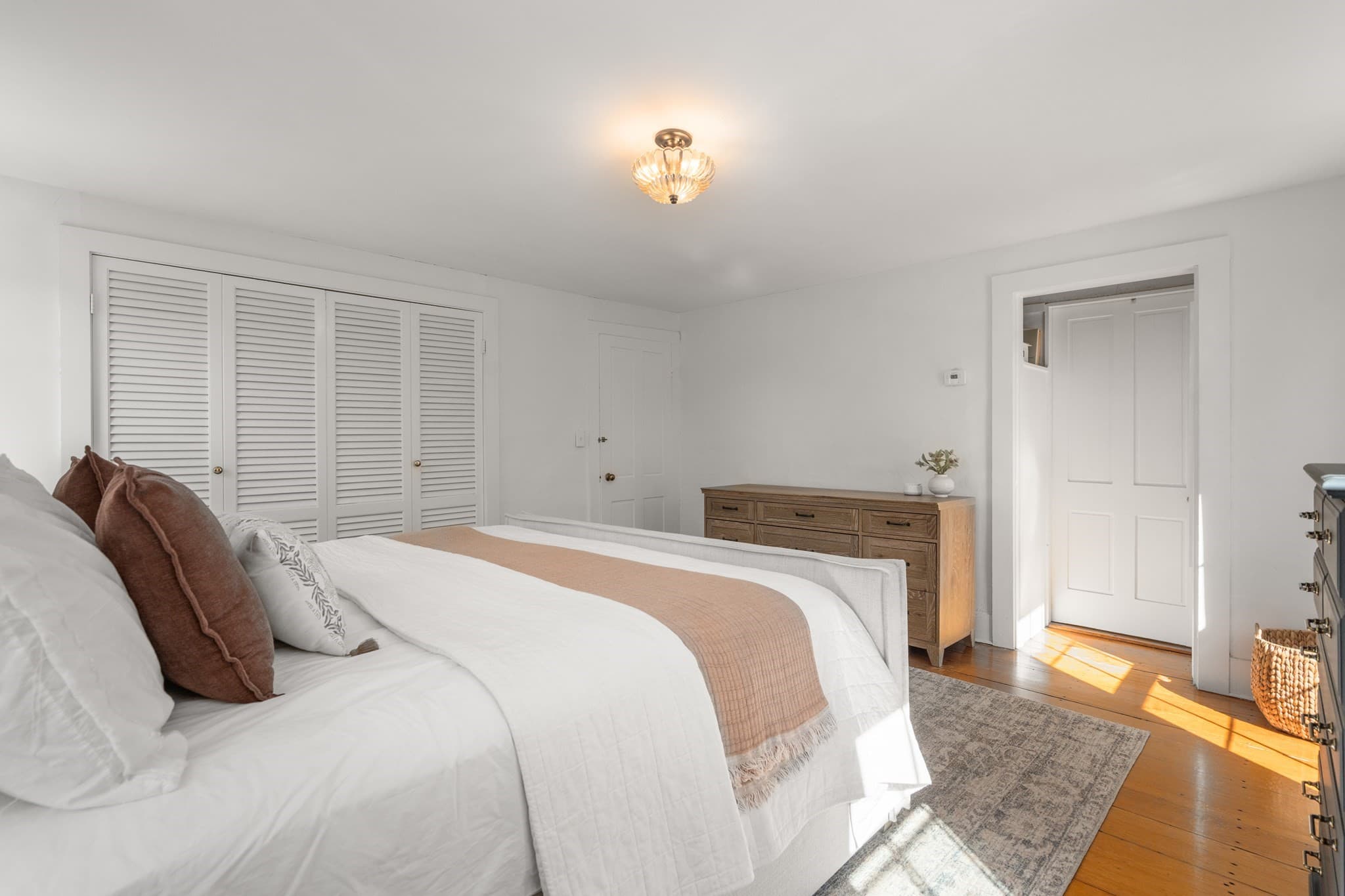 Single Family Residence at 339 Boston Rd, Sutton MA 01590, Sutton, photo 22 of 42