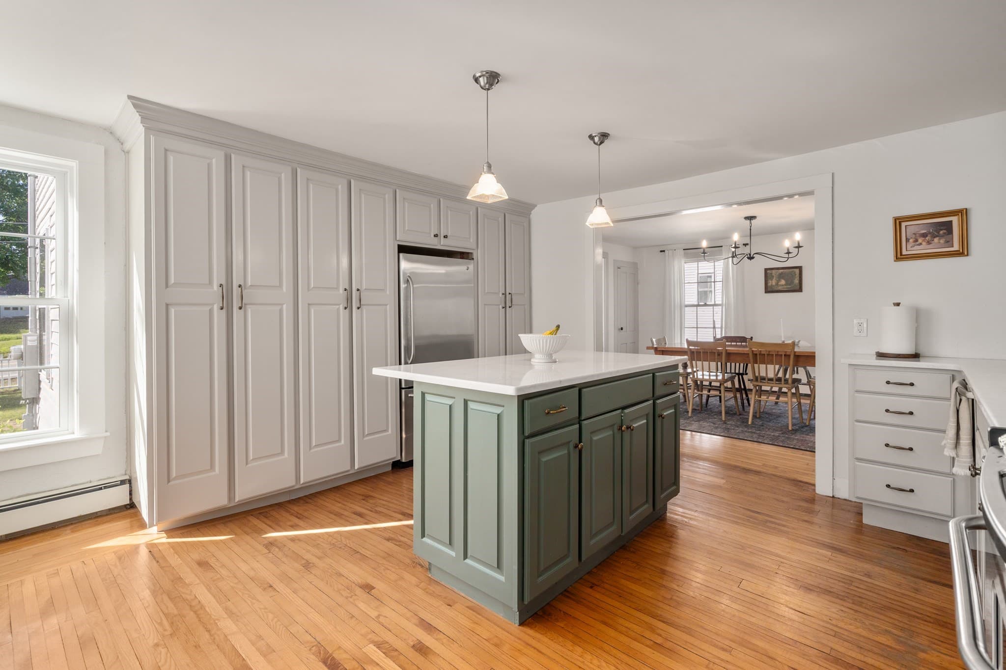 Single Family Residence at 339 Boston Rd, Sutton MA 01590, Sutton, photo 11 of 42