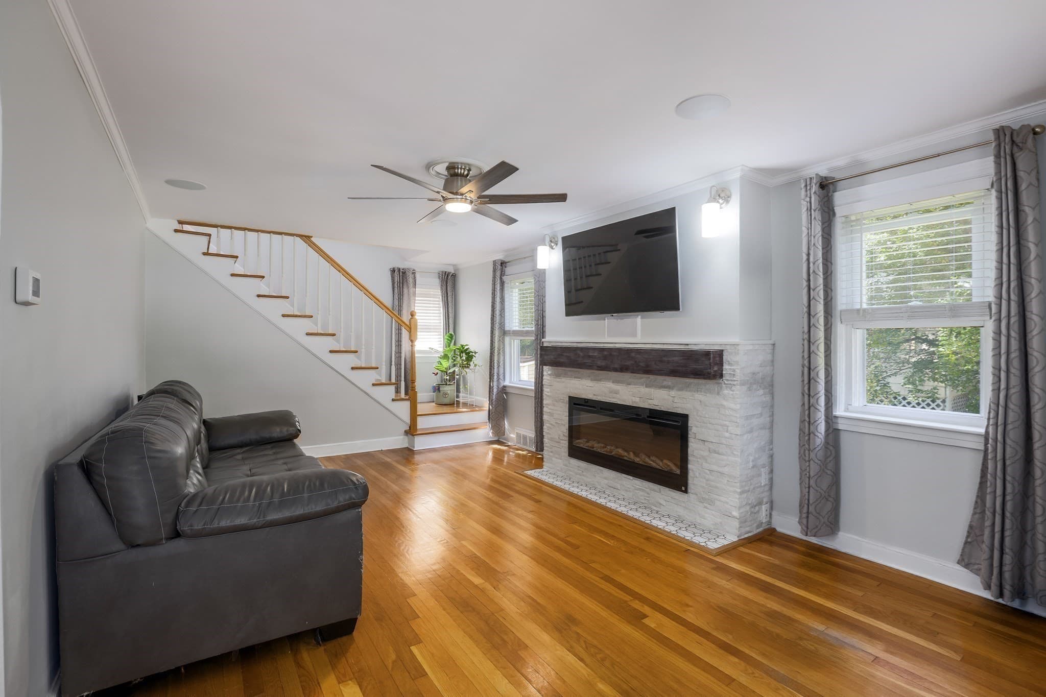 Single Family Residence at 16 Westbrook Rd, Worcester MA 01602, Worcester, photo 13 of 29