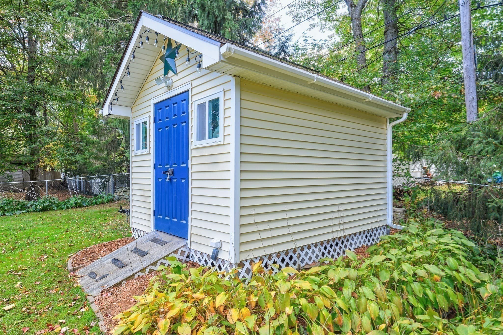 Single Family Residence at 16 Westbrook Rd, Worcester MA 01602, Worcester, photo 24 of 29