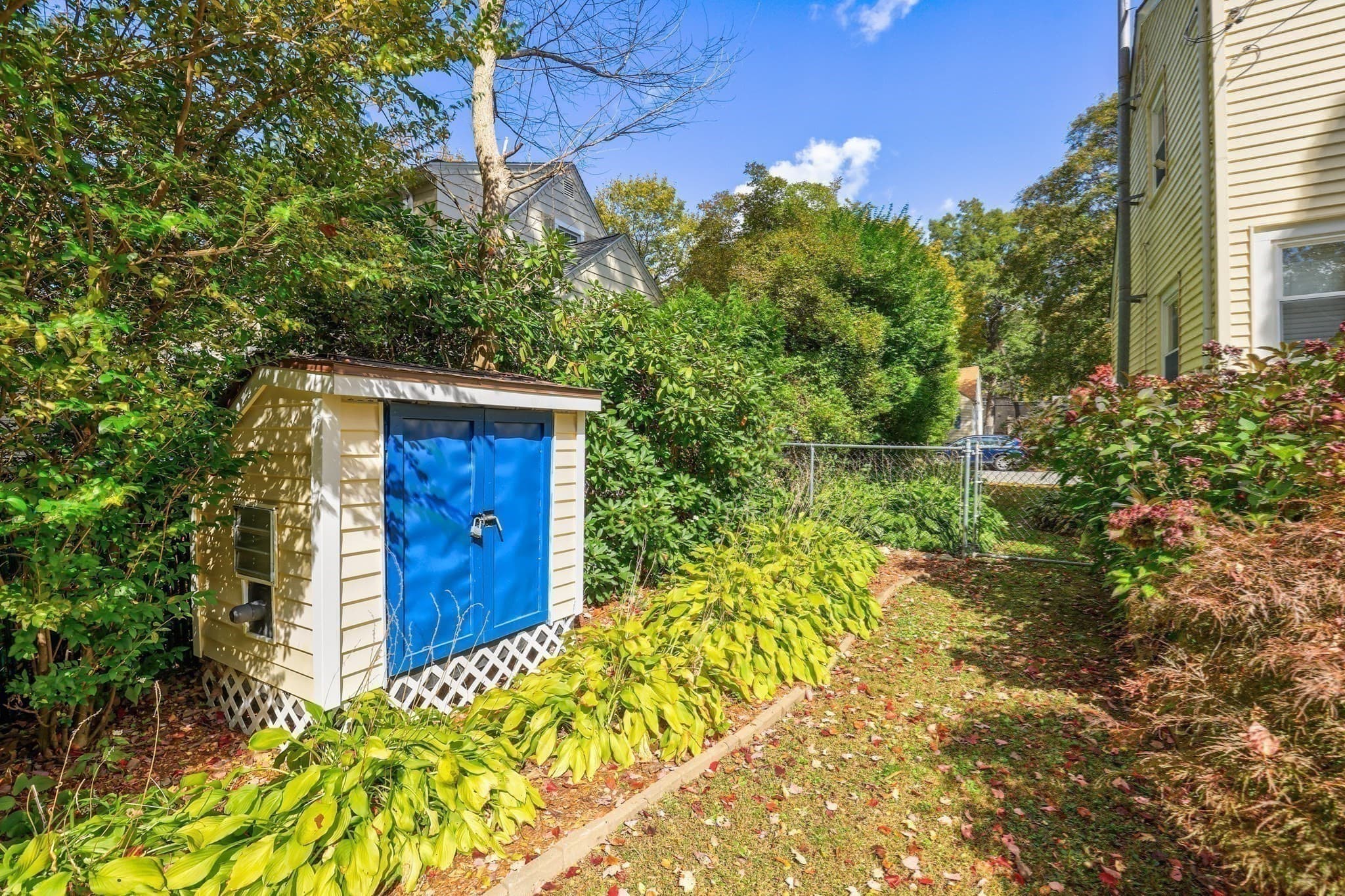 Single Family Residence at 16 Westbrook Rd, Worcester MA 01602, Worcester, photo 25 of 29