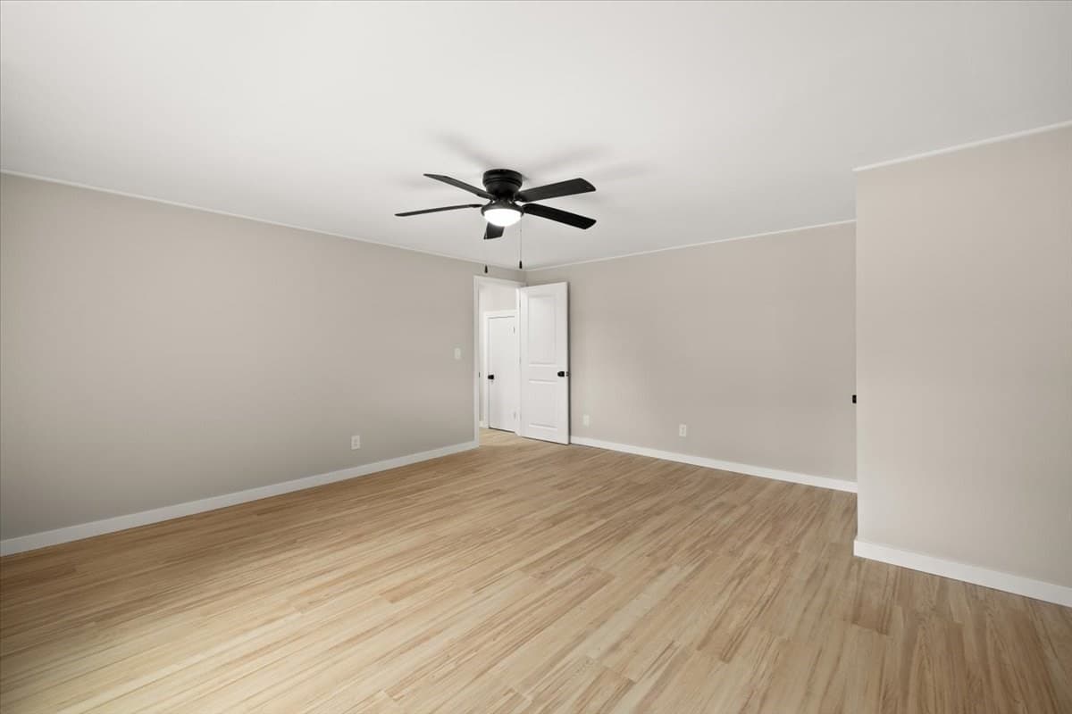 Single Family Residence at 1649 Rodman St, Fall River MA 02721, Fall River, photo 22 of 31