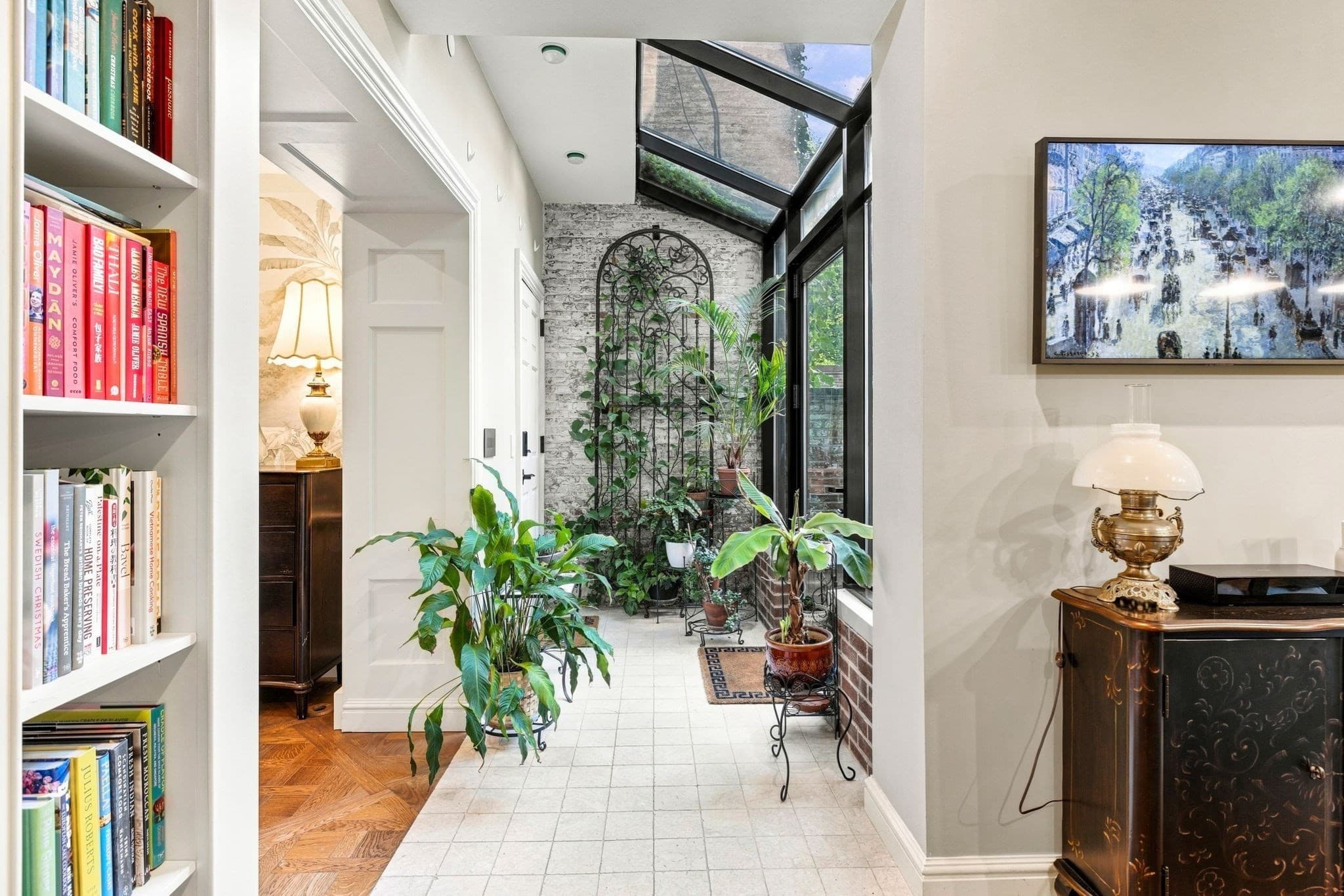 Single Family Residence at 11 Chestnut Street, Boston MA 02108, Boston, photo 12 of 26