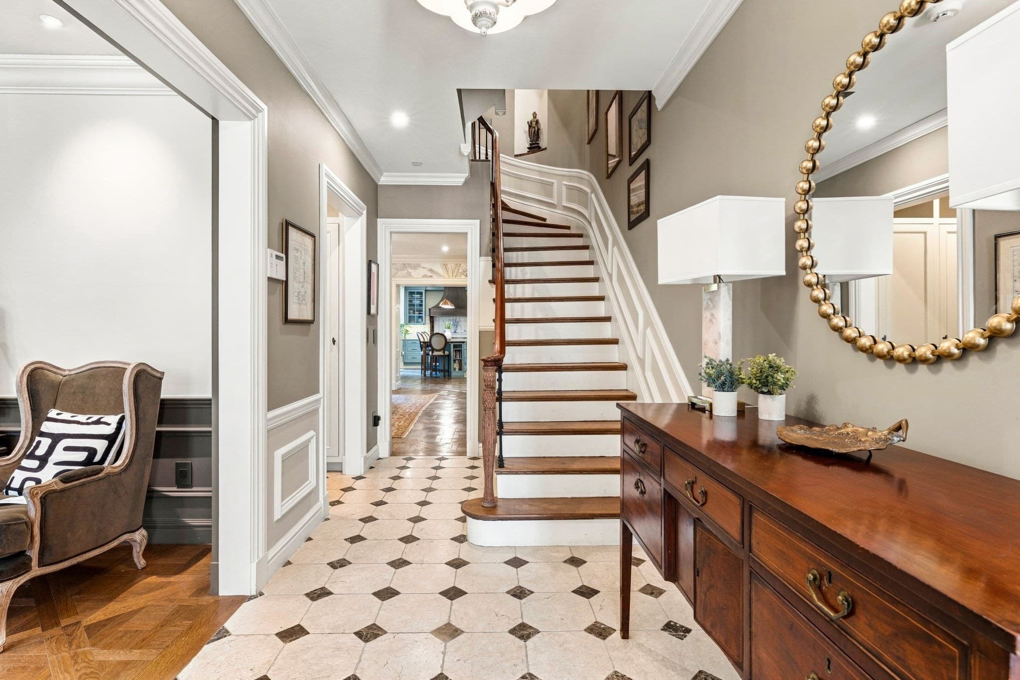 Single Family Residence at 11 Chestnut Street, Boston MA 02108, Boston, photo 8 of 26