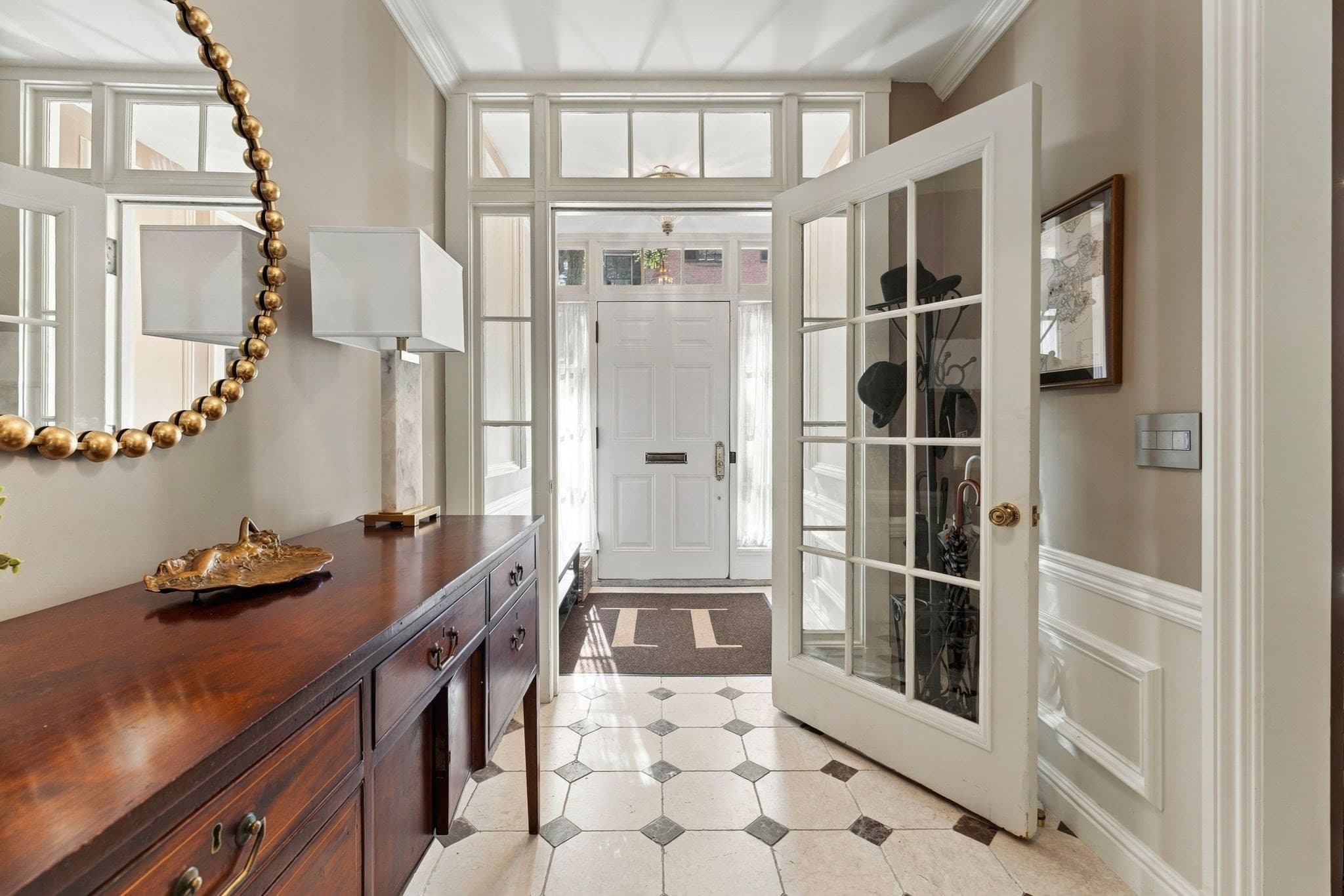 Single Family Residence at 11 Chestnut Street, Boston MA 02108, Boston, photo 25 of 26