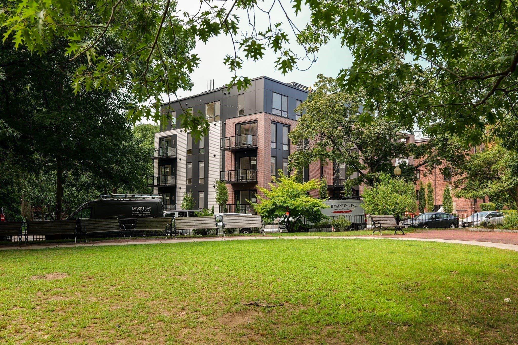 80 Vernon # B, Brookline MA 02446