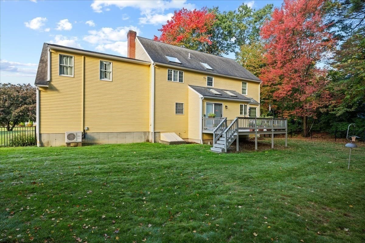 Single Family Residence at 38 Hemlock Dr, Northborough MA 01532, Northborough, photo 2 of 38