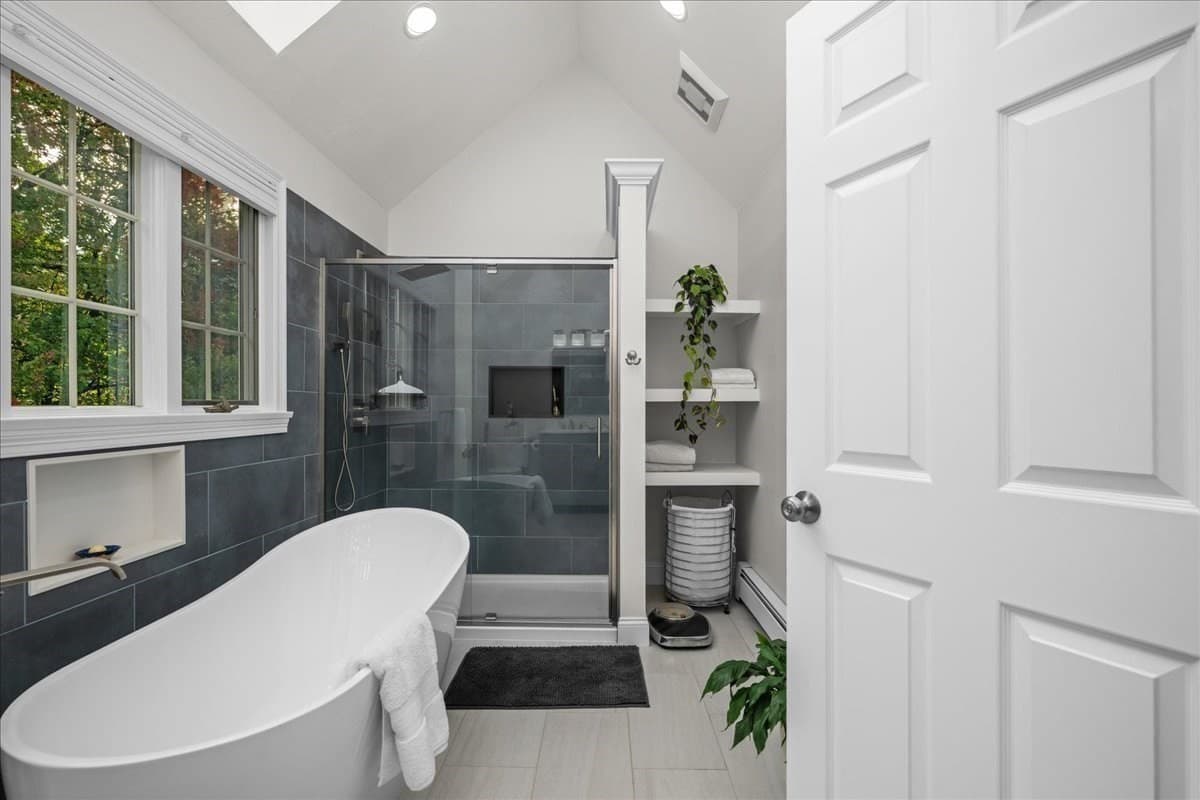 Single Family Residence at 38 Hemlock Dr, Northborough MA 01532, Northborough, photo 6 of 38