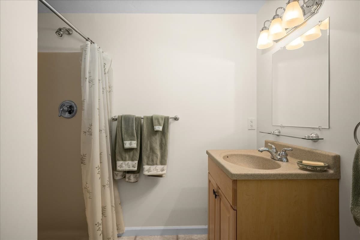 Single Family Residence at 38 Hemlock Dr, Northborough MA 01532, Northborough, photo 32 of 38