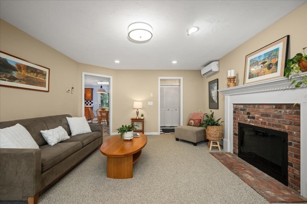 Single Family Residence at 38 Hemlock Dr, Northborough MA 01532, Northborough, photo 15 of 38