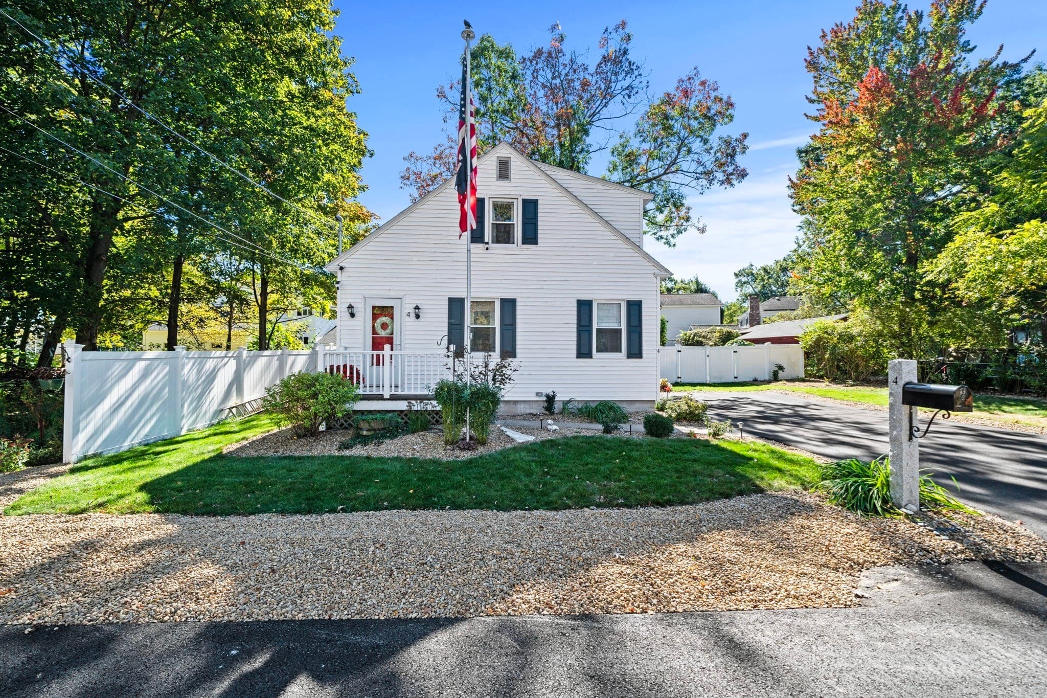 Single Family Residence at 4 Hayward Pl, Hudson NH 03051, Hudson, photo 3 of 42