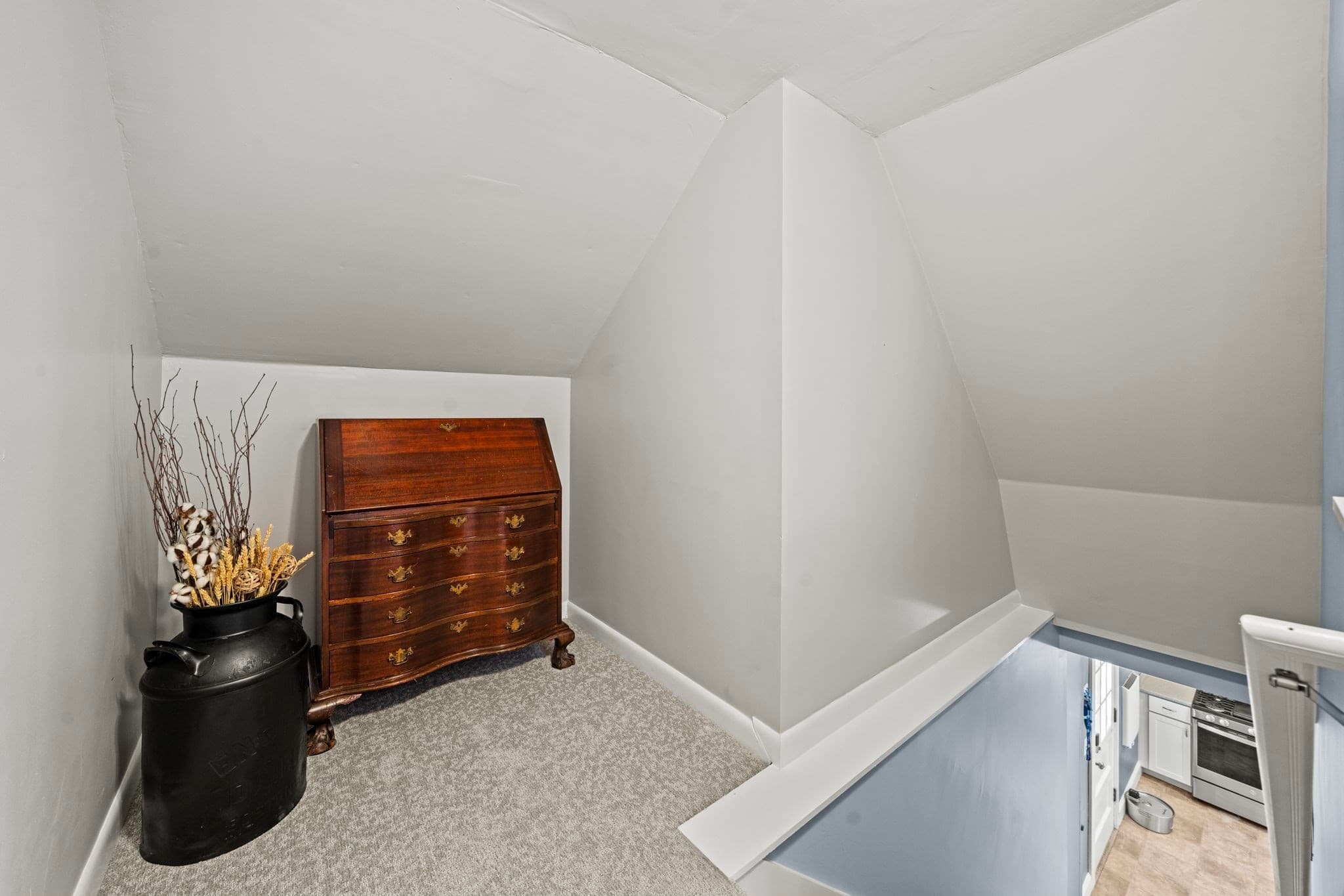 Single Family Residence at 4 Hayward Pl, Hudson NH 03051, Hudson, photo 28 of 42
