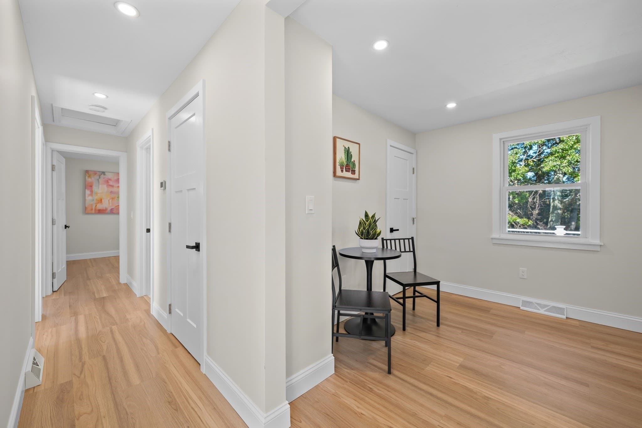 Single Family Residence at 11 Timrod Dr, Worcester MA 01603, Worcester, photo 13 of 32