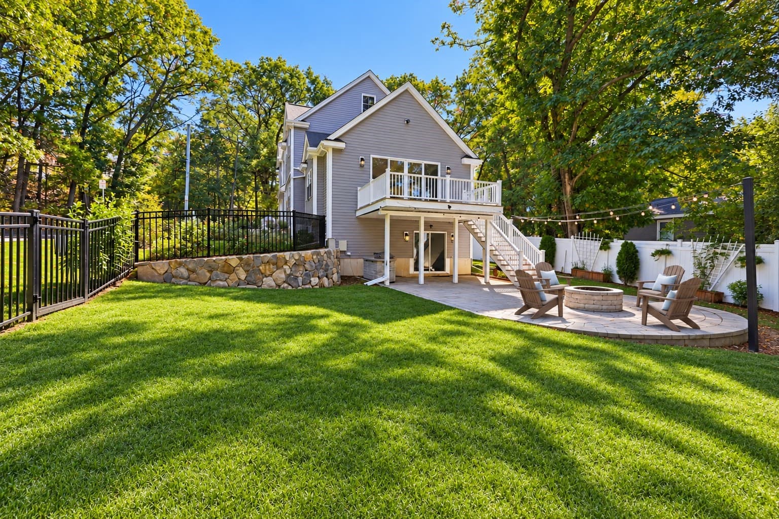 Single Family Residence at 15 Wellesley Ave, Burlington MA 01803, Burlington, photo 2 of 42