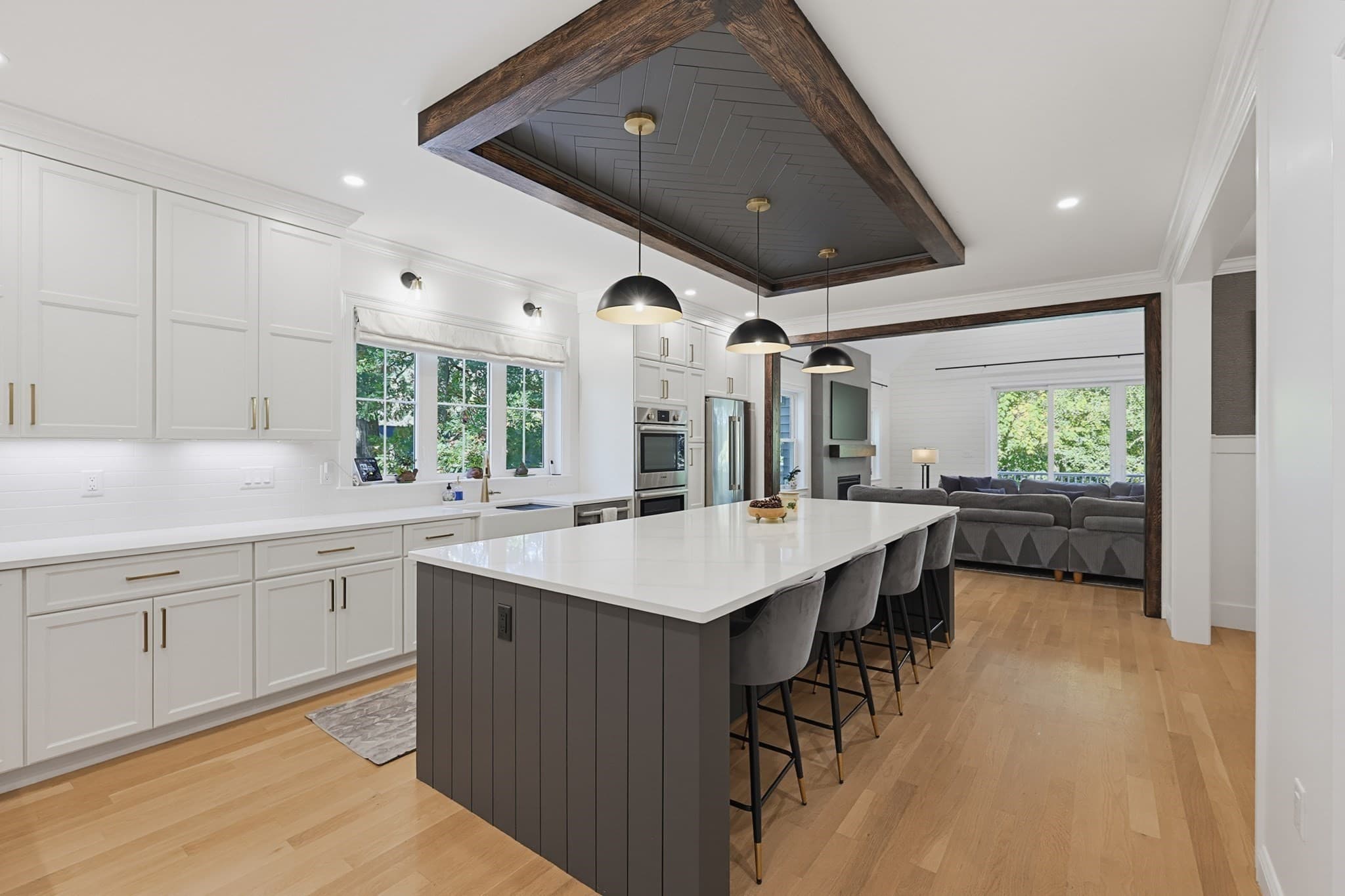 Single Family Residence at 15 Wellesley Ave, Burlington MA 01803, Burlington, photo 5 of 42