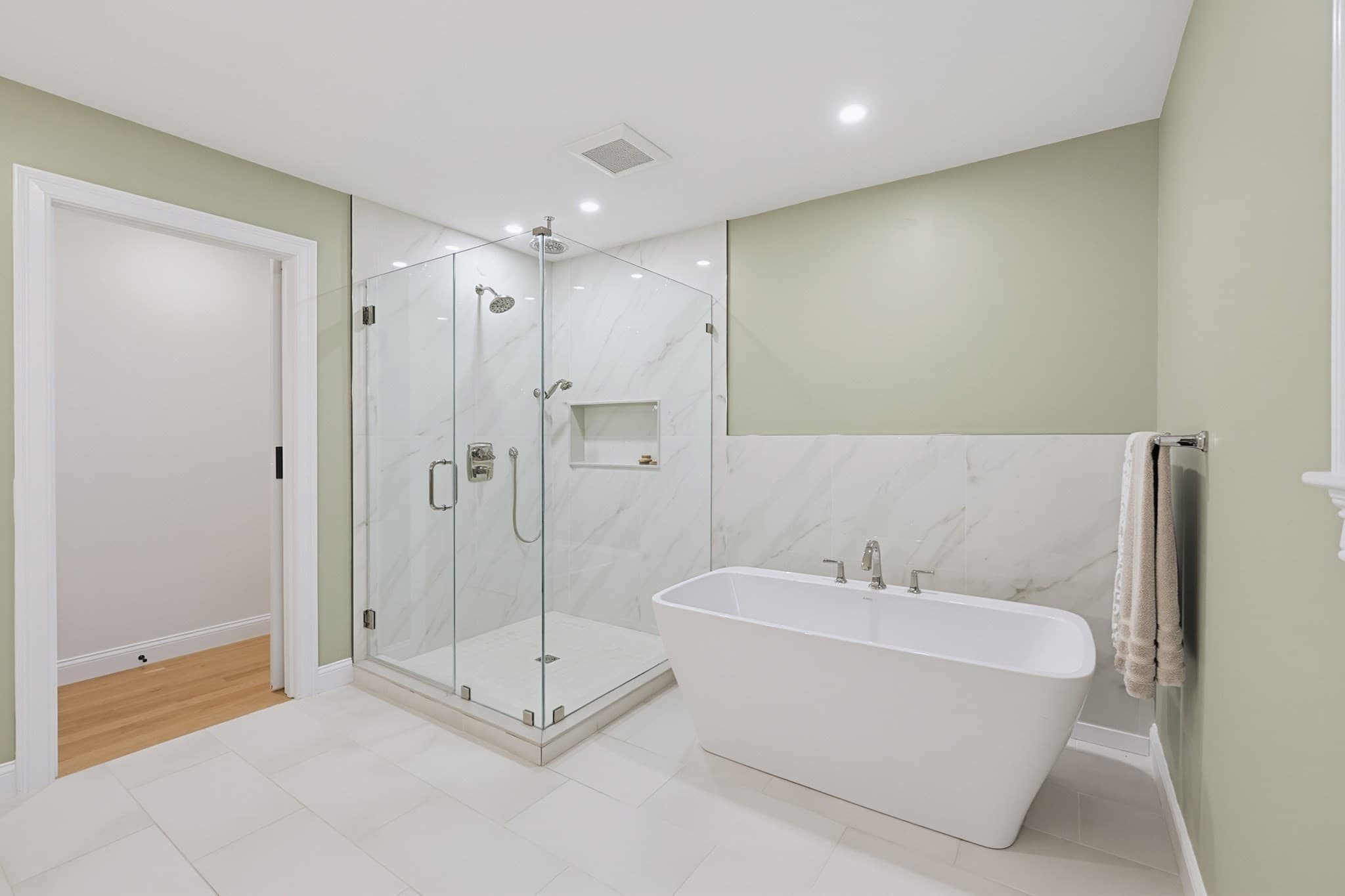 Single Family Residence at 15 Wellesley Ave, Burlington MA 01803, Burlington, photo 20 of 42