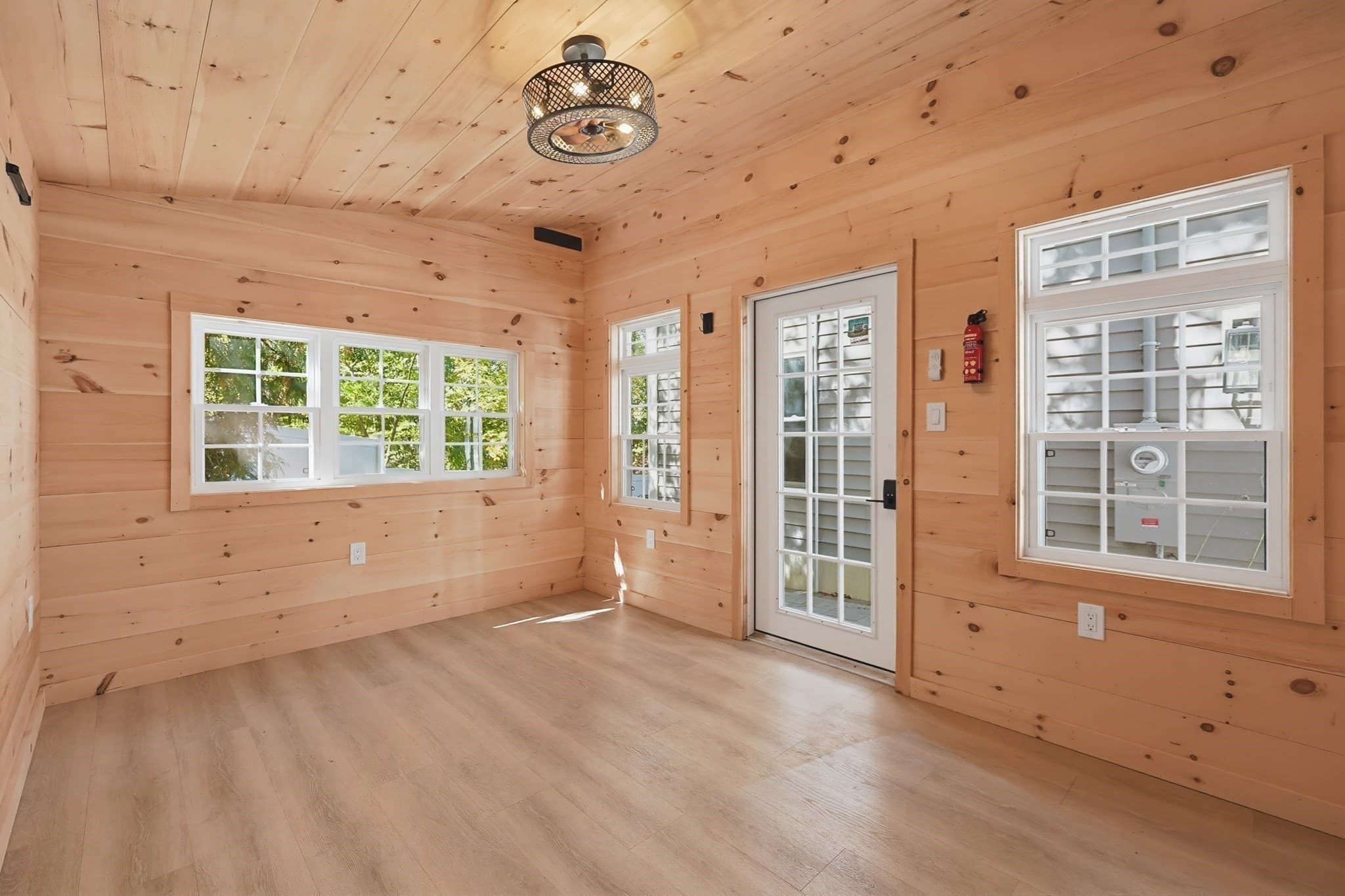 Single Family Residence at 15 Wellesley Ave, Burlington MA 01803, Burlington, photo 40 of 42
