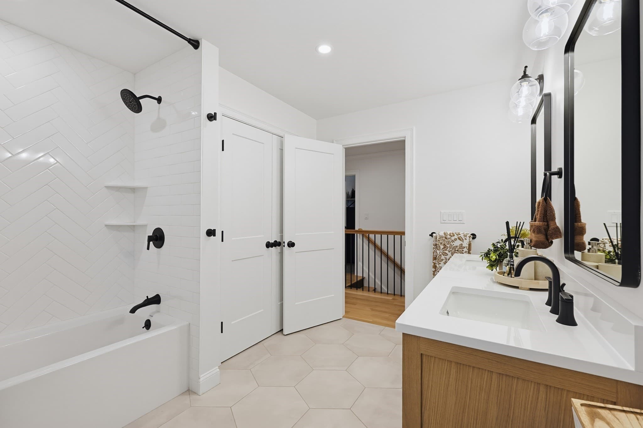 Single Family Residence at 15 Wellesley Ave, Burlington MA 01803, Burlington, photo 25 of 42