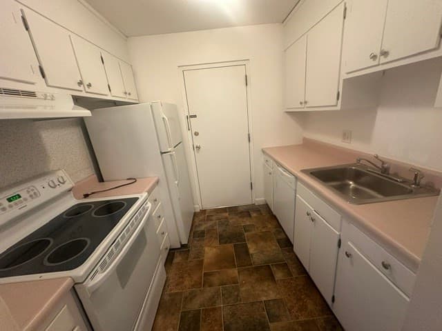 Condominium at 238 Rock # C5, Norwood MA 02062, Norwood, photo 17 of 20