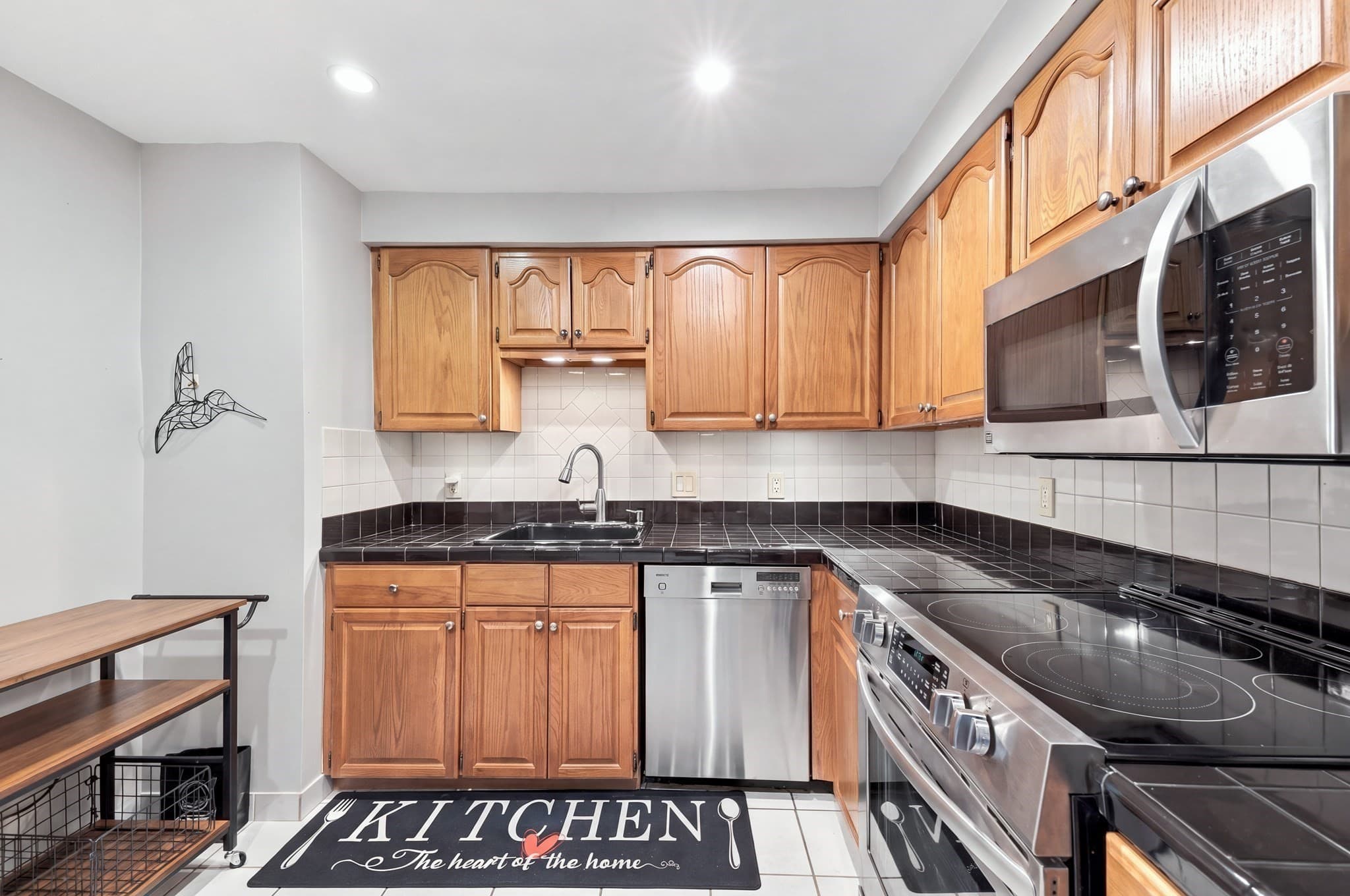 Condominium at 382 Ocean Ave # 308, Revere MA 02151, Revere, photo 2 of 31