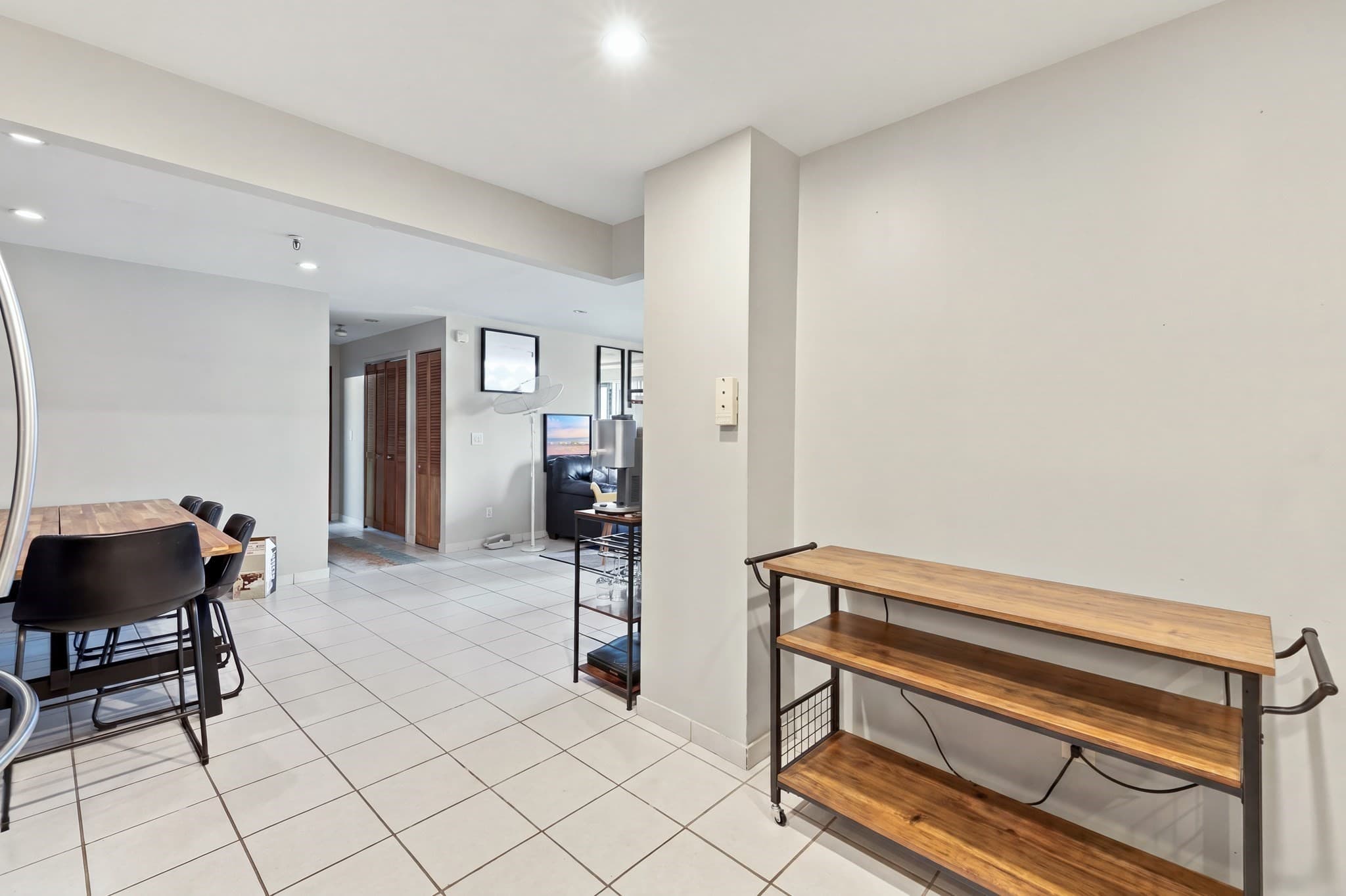 Condominium at 382 Ocean Ave # 308, Revere MA 02151, Revere, photo 6 of 31